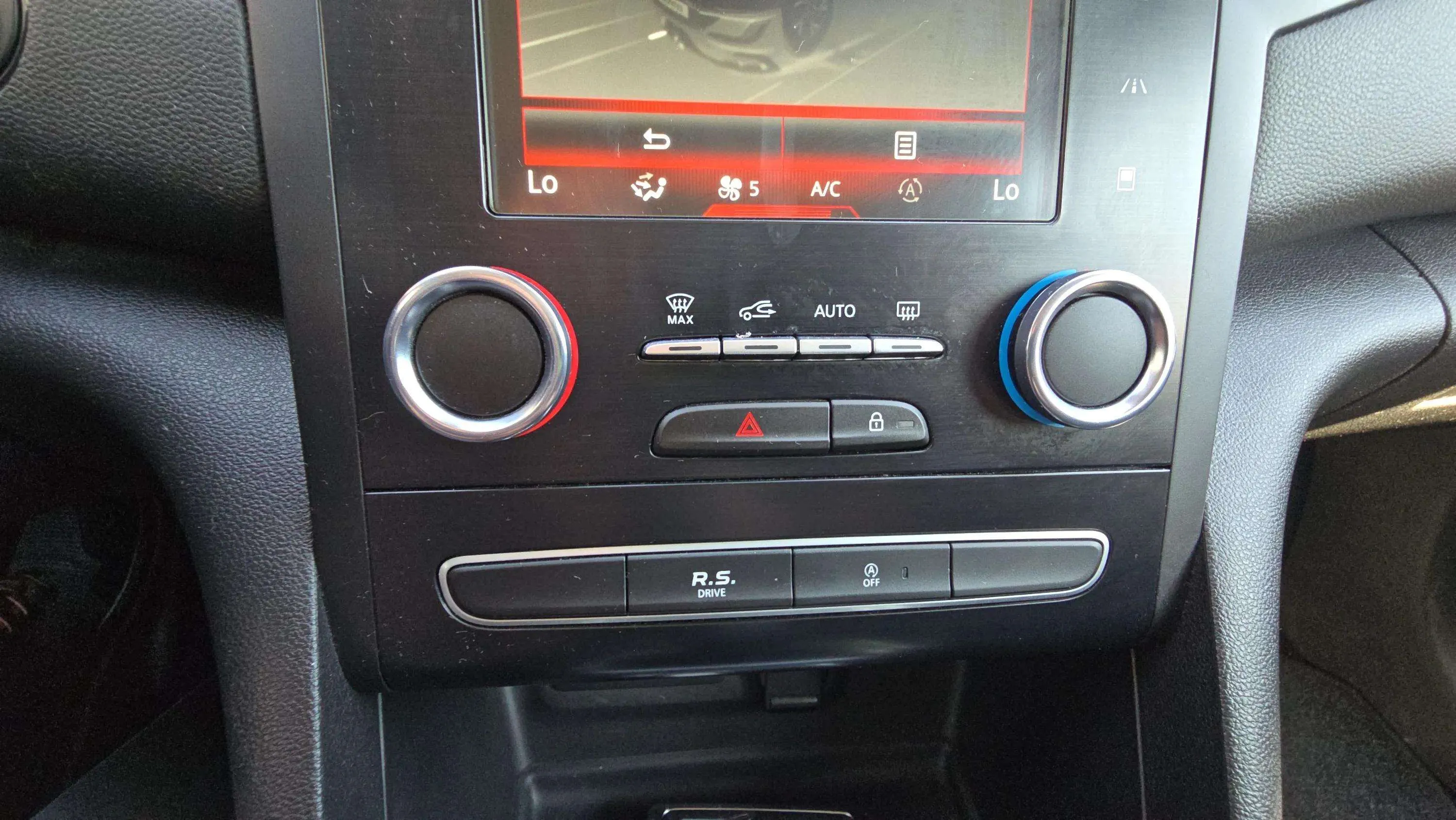 Renault Mégane GT Energy TCe EDC - foto 24