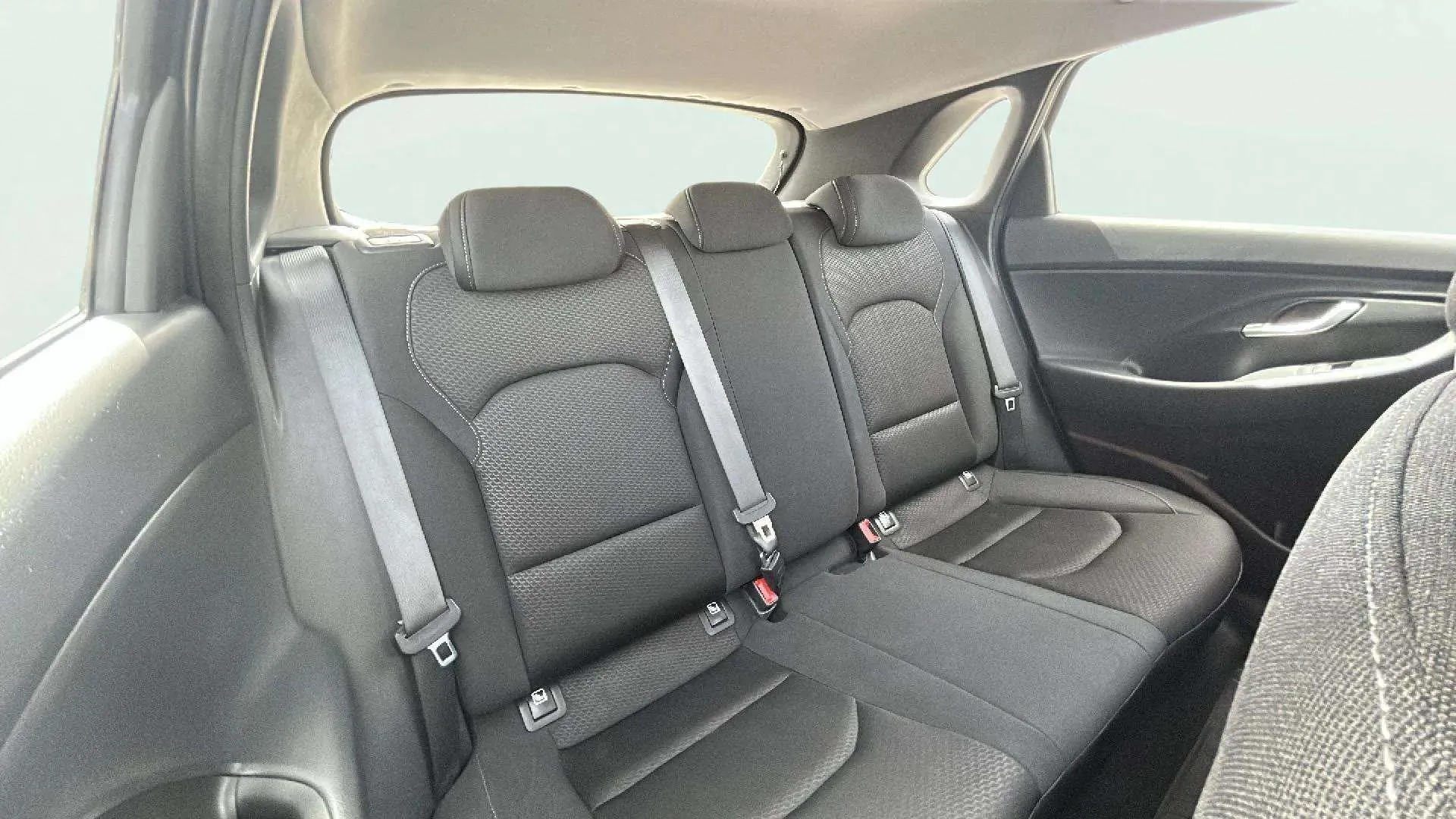 Hyundai i30 CW 1.0 T-GDi Go! - foto 20