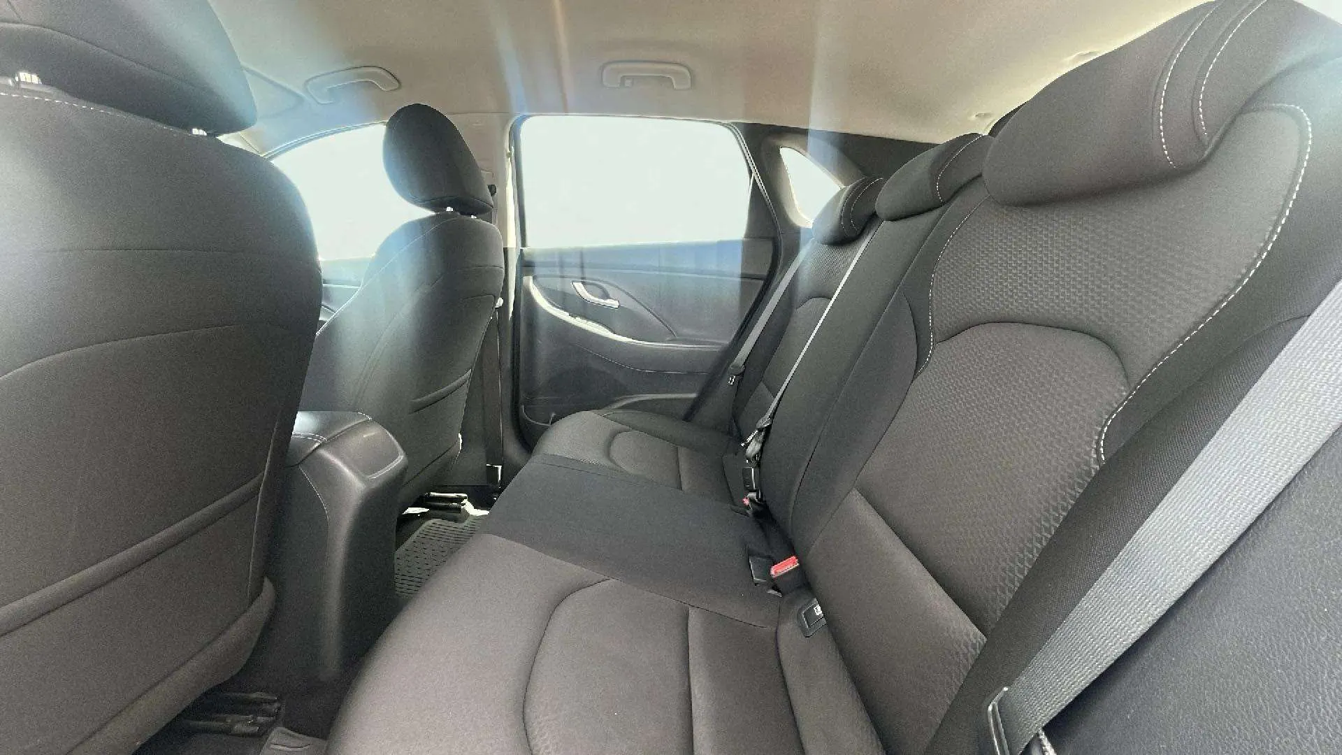 Hyundai i30 CW 1.0 T-GDi Go! - foto 10
