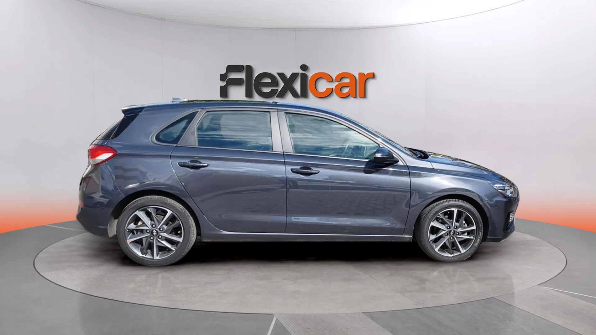 Hyundai i30 1.5 DPI Klass SLX - foto 7