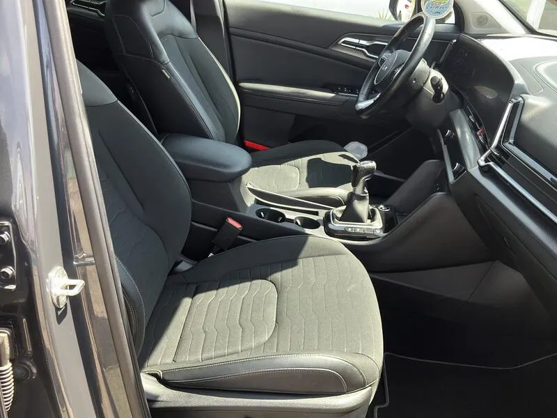 Kia Sportage 1.6 T-GDi MHEV Tech 4x2 - foto 23