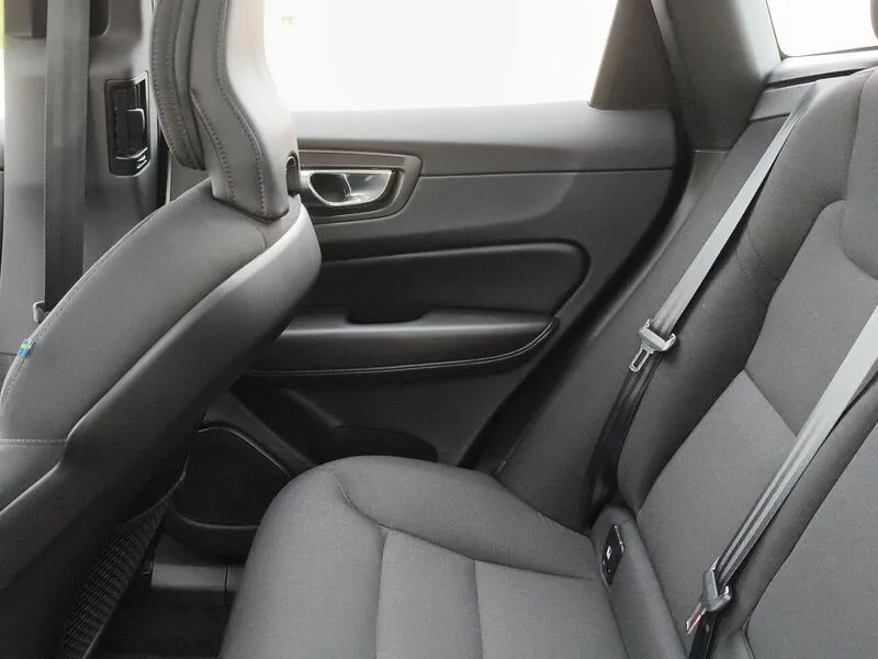 Volvo XC60 2.0 T6 AWD Recharge Inscription Exp - foto 36