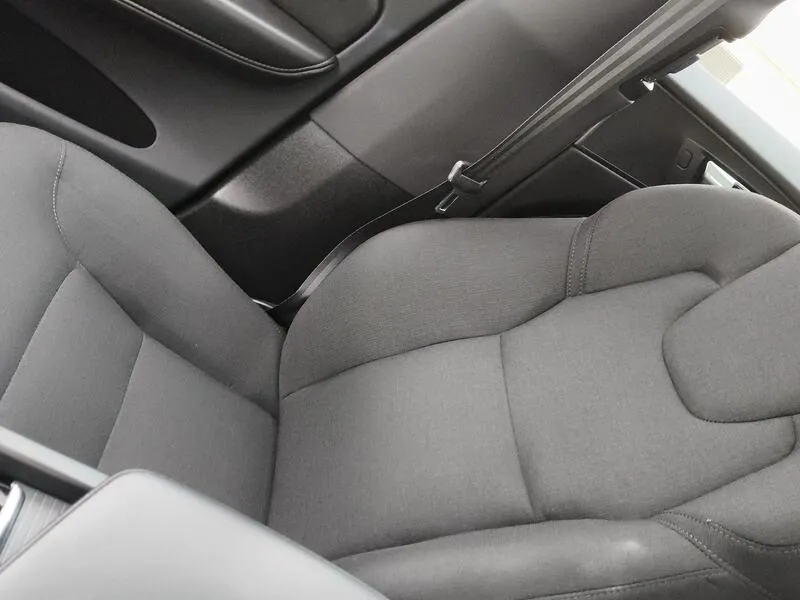 Volvo XC60 2.0 T6 AWD Recharge Inscription Exp - foto 24