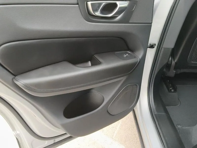 Volvo XC60 2.0 T6 AWD Recharge Inscription Exp - foto 39