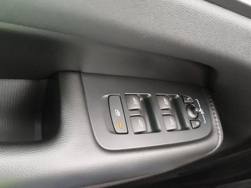 Volvo XC60 2.0 T6 AWD Recharge Inscription Exp - foto 32