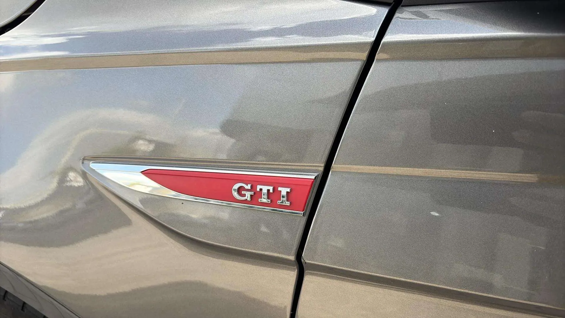 Volkswagen Polo GTI 2.0 TSI DSG - foto 23