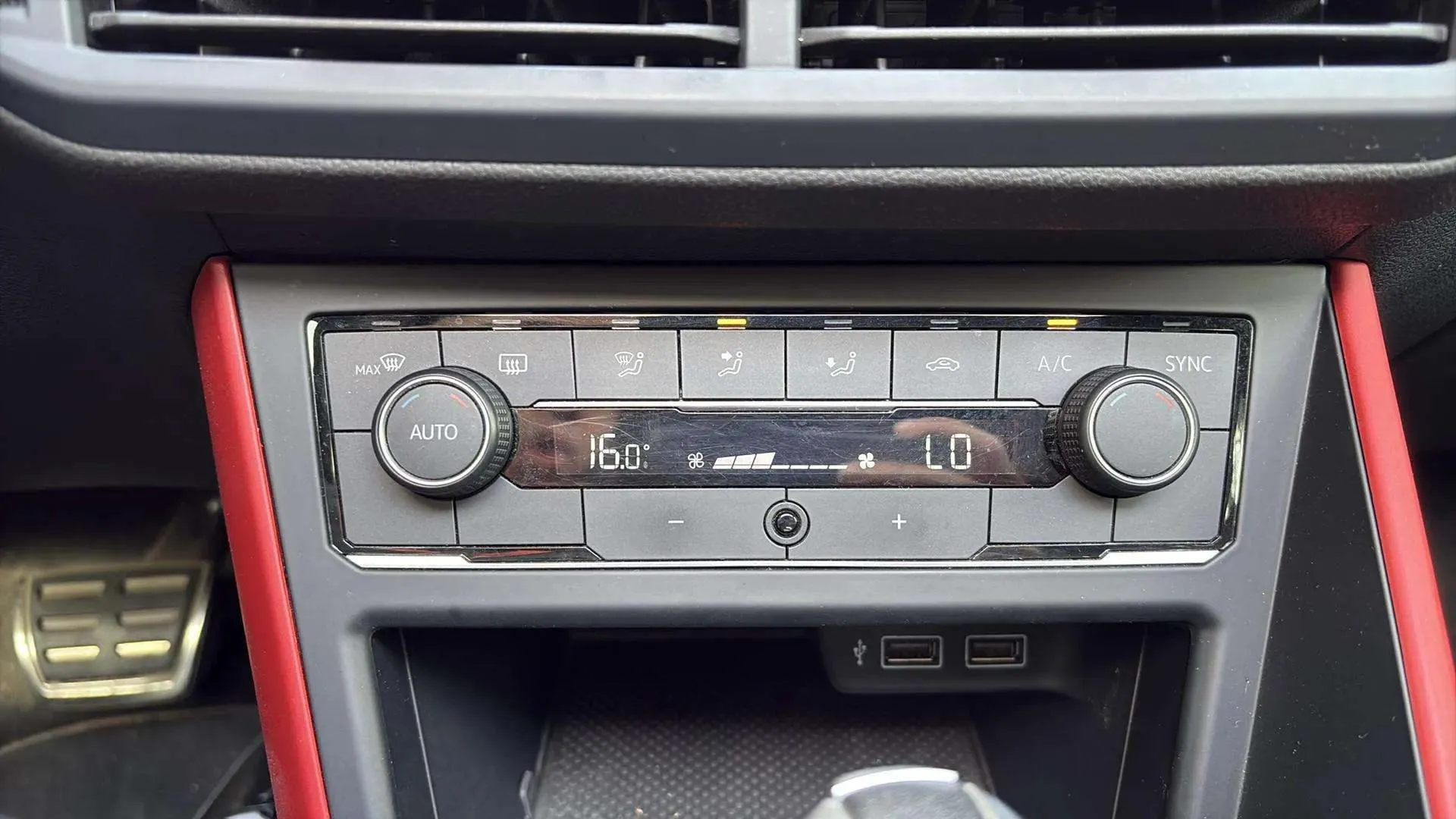 Volkswagen Polo GTI 2.0 TSI DSG - foto 21