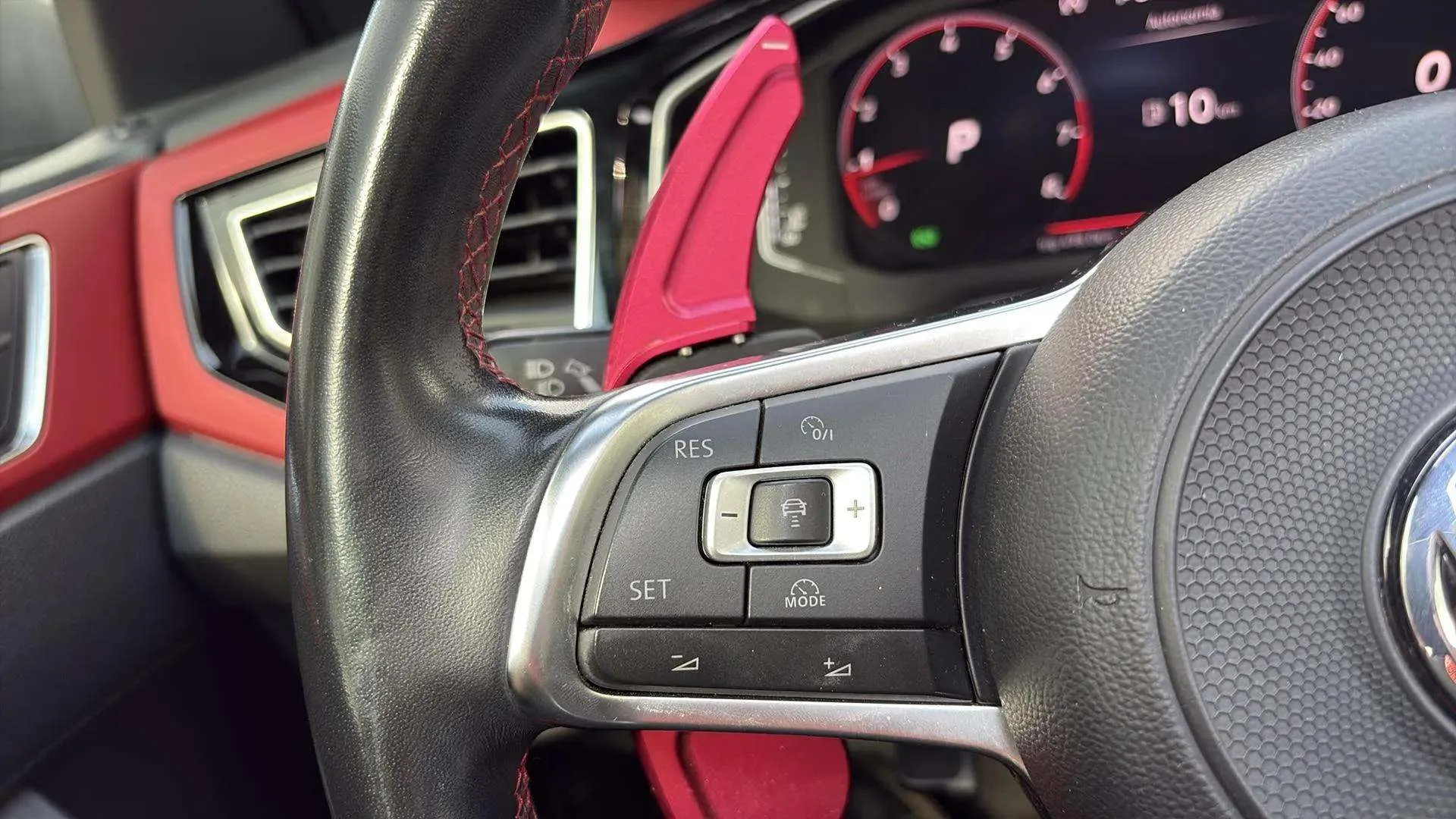 Volkswagen Polo GTI 2.0 TSI DSG - foto 19