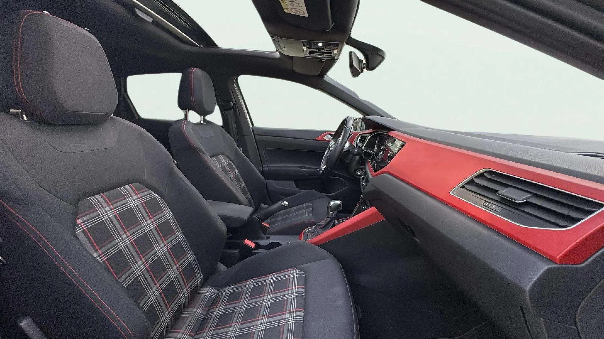 Volkswagen Polo GTI 2.0 TSI DSG - foto 9