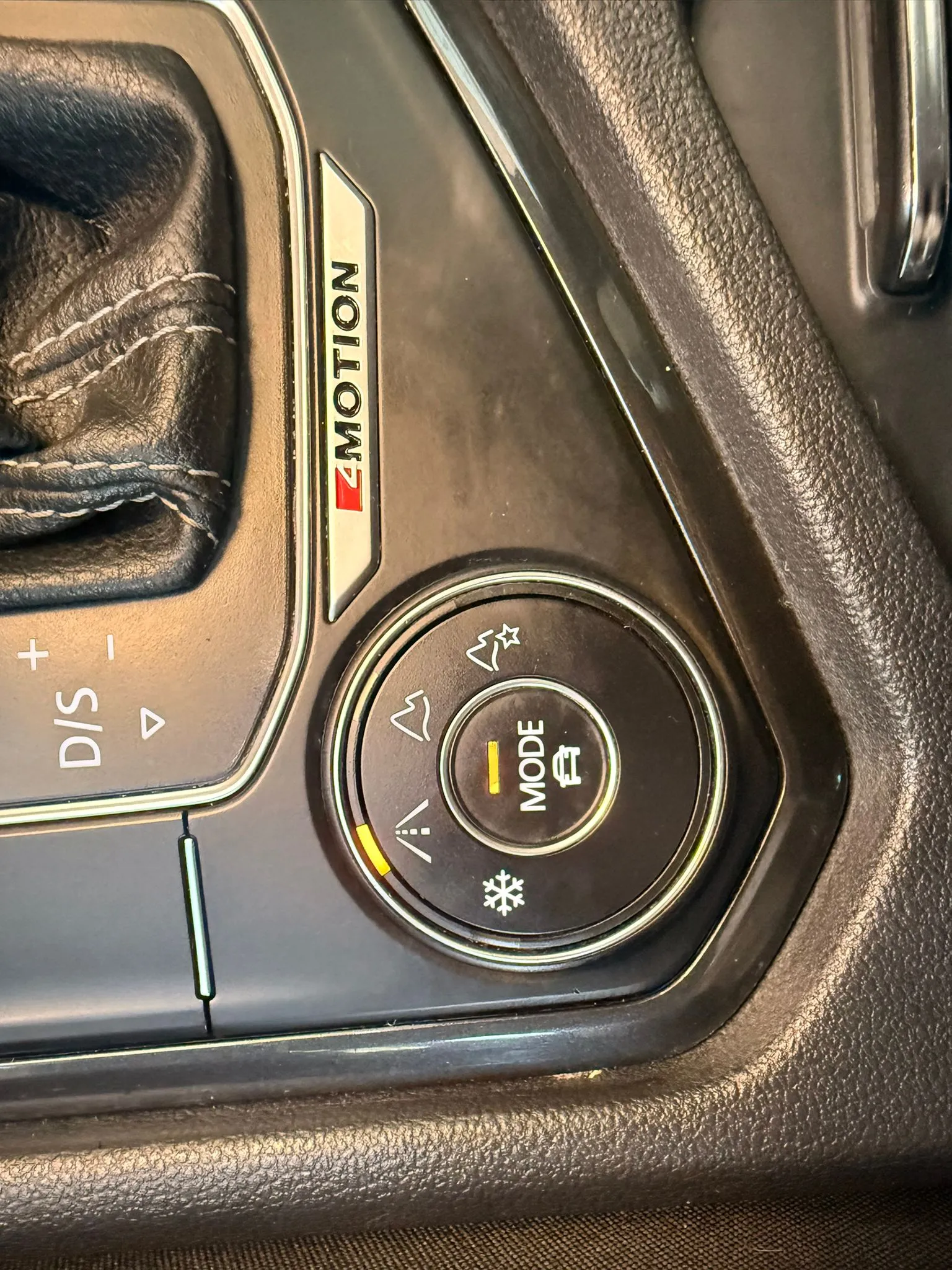 Volkswagen Tiguan R-Line 2.0 TDI DSG 4Motion - foto 11