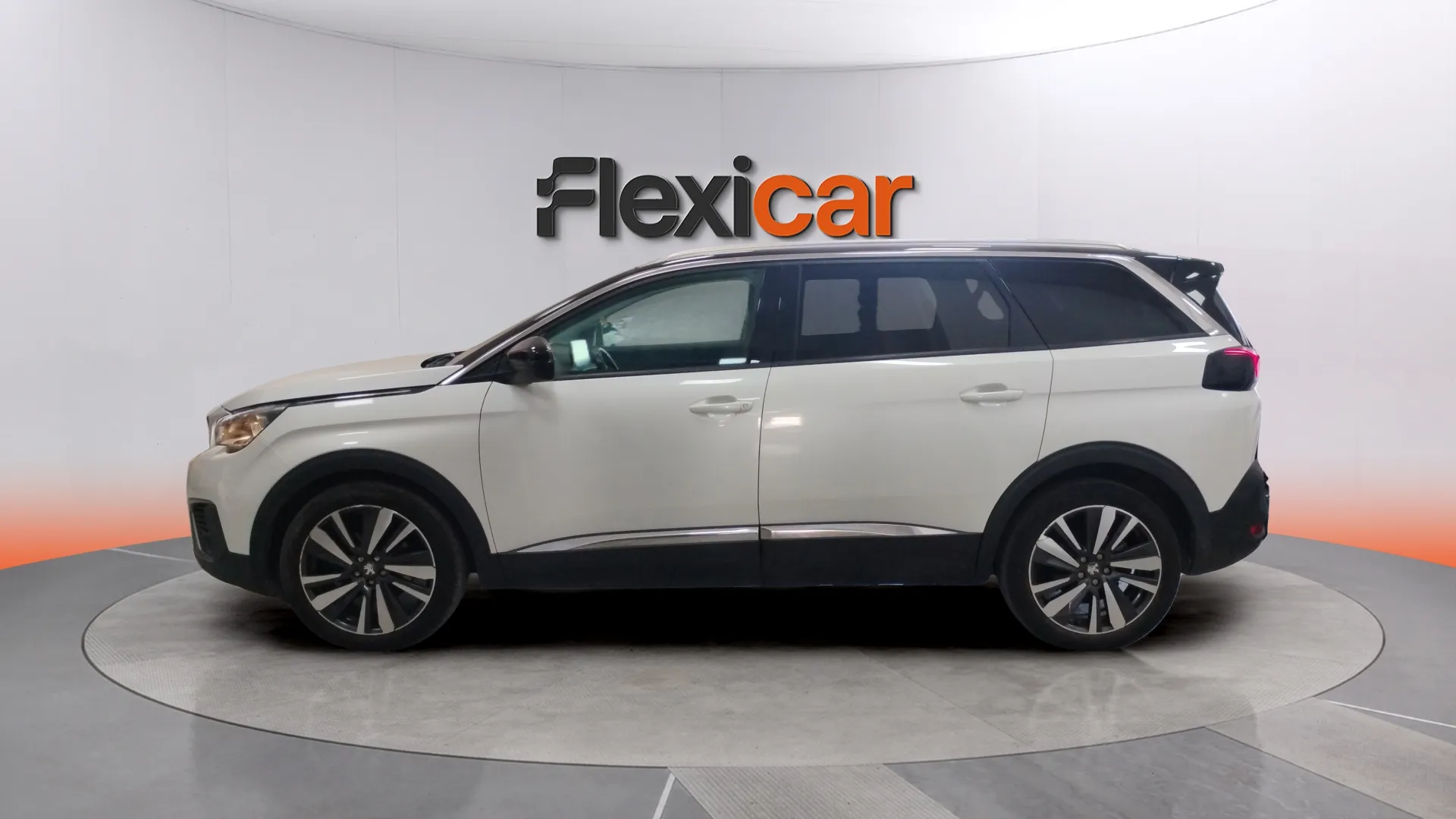 Peugeot 5008 Allure 1.2L PureTech - foto 4