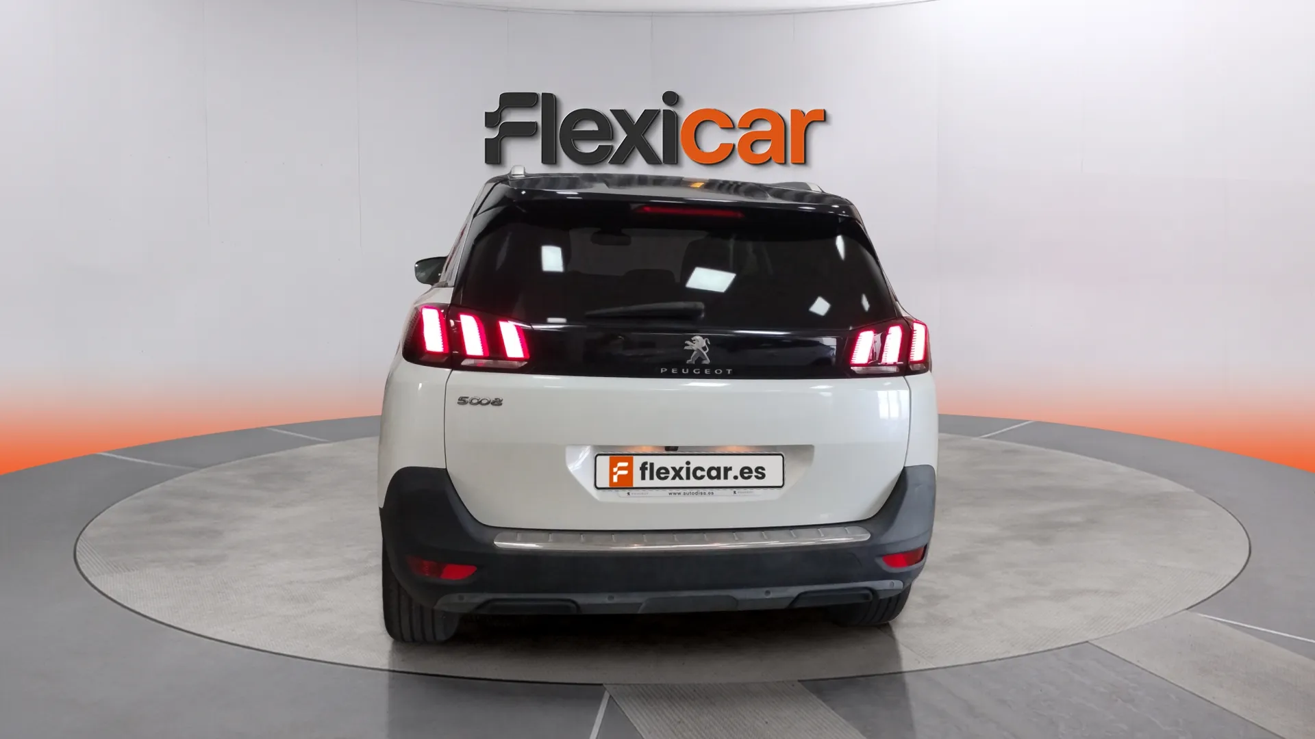 Peugeot 5008 Allure 1.2L PureTech - foto 6