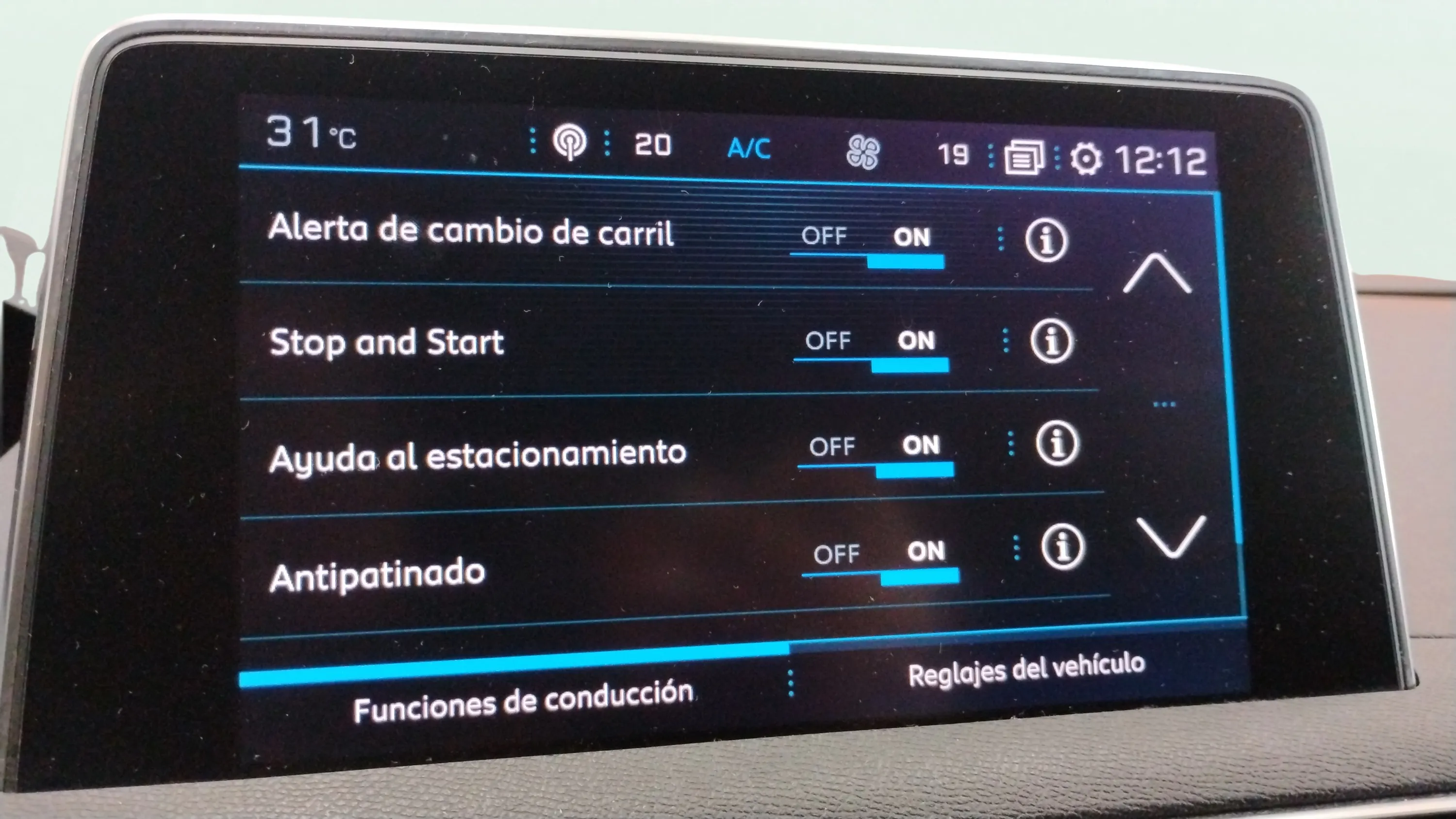 Peugeot 5008 Allure 1.2L PureTech - foto 20