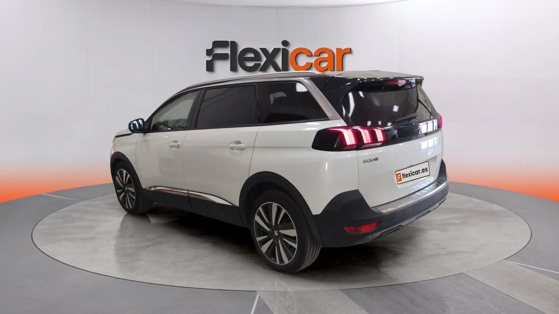 Peugeot 5008 Allure 1.2L PureTech - foto 3