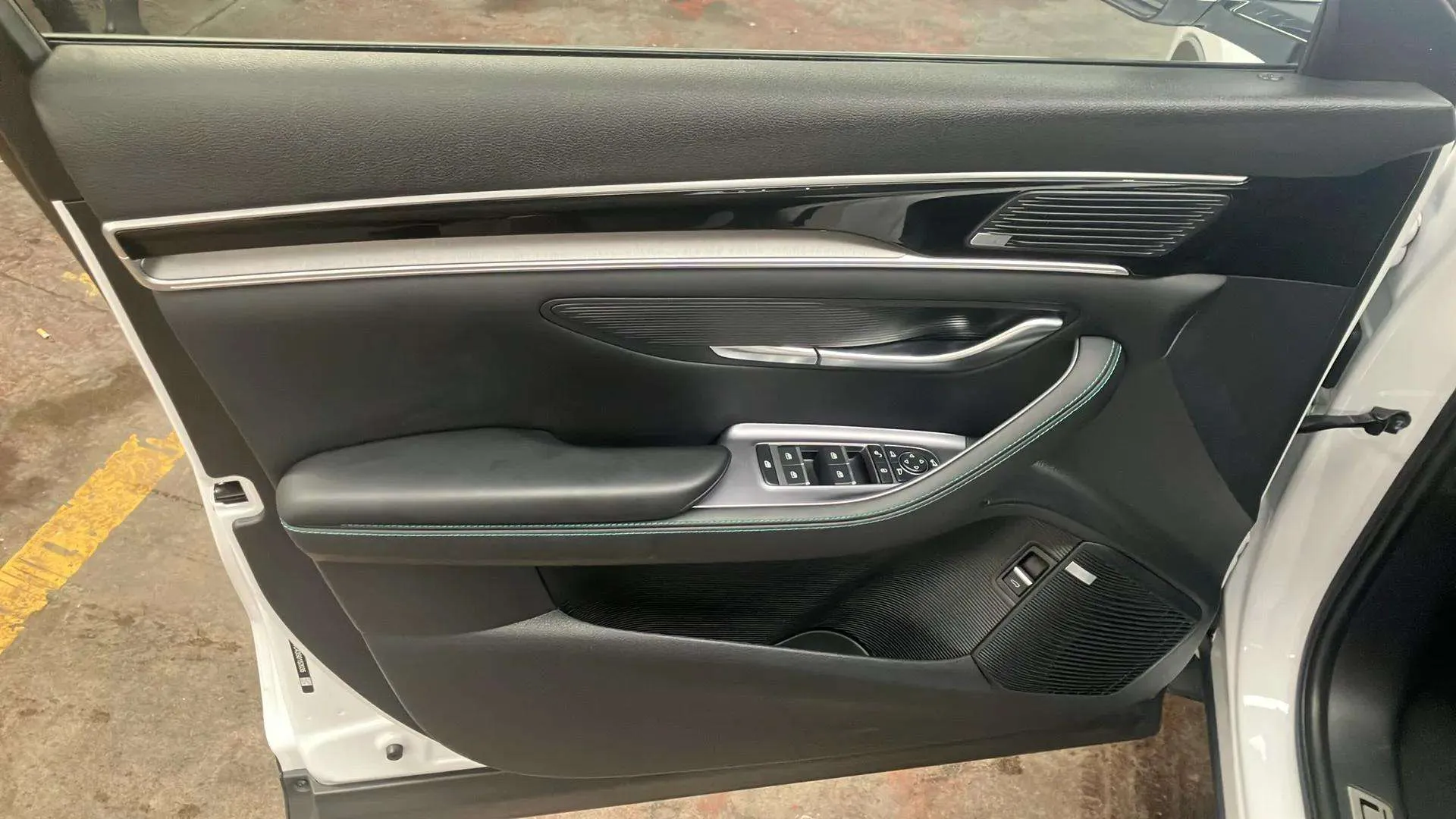 BYD Seal U Comfort - foto 16