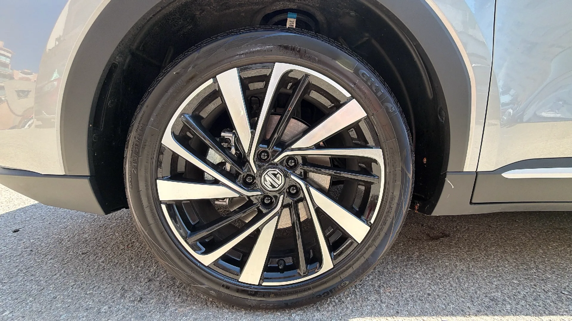 MG ZS Hybrid+ Luxury - foto 15