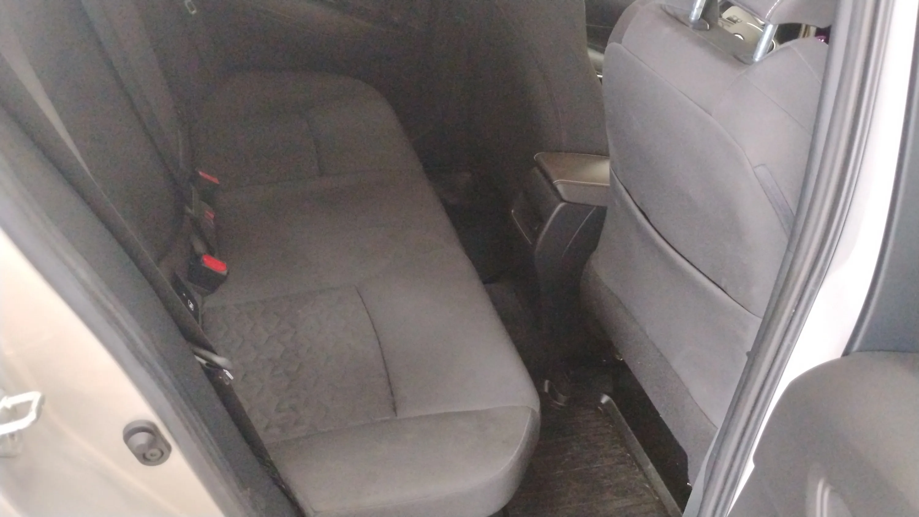 Toyota Corolla 2.0 180H Feel! E-CVT - foto 10