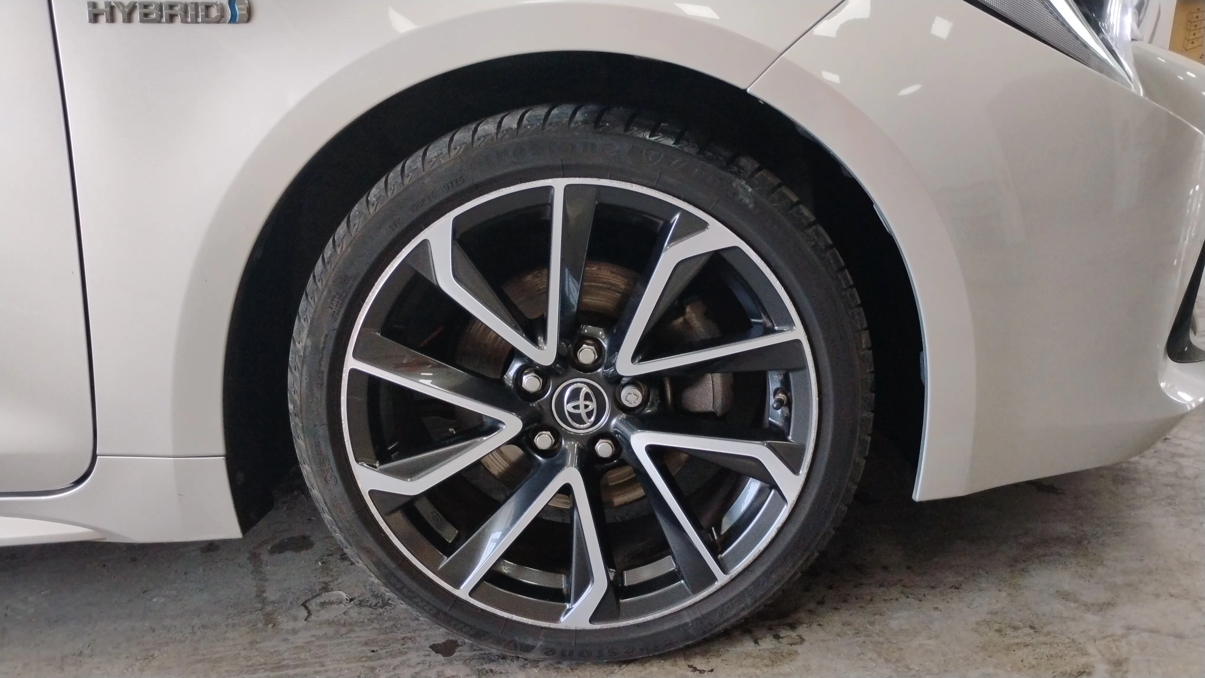 Toyota Corolla 2.0 180H Feel! E-CVT - foto 22