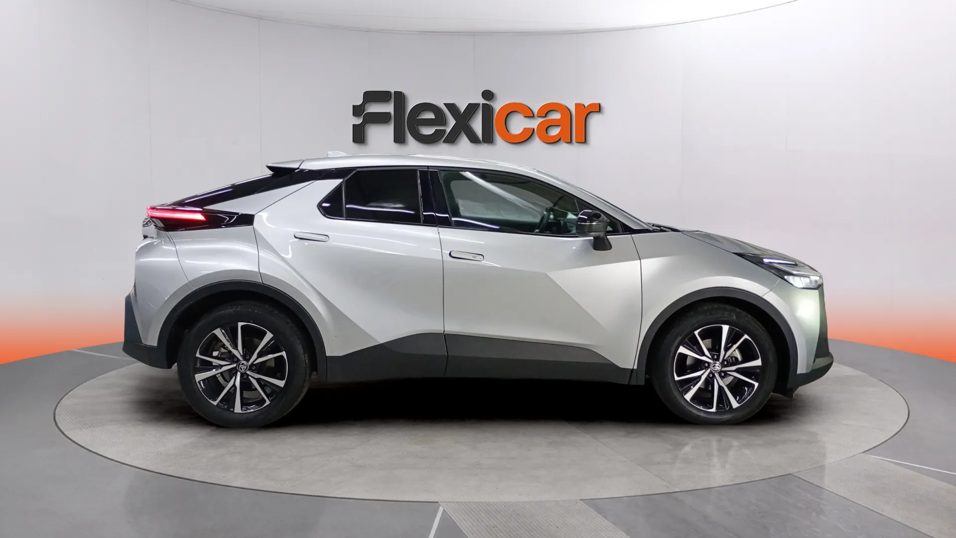 Toyota C-HR 1.8 140H Advance - foto 8