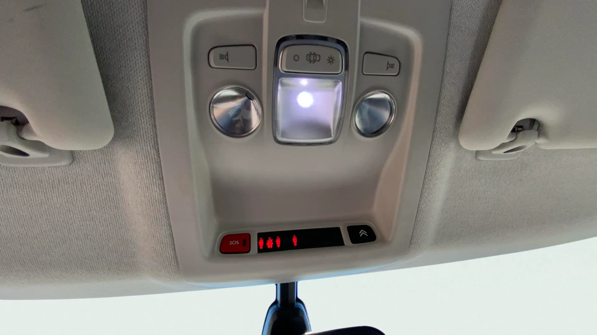 Citroën C4 Cactus PureTech 110 Shine - foto 21