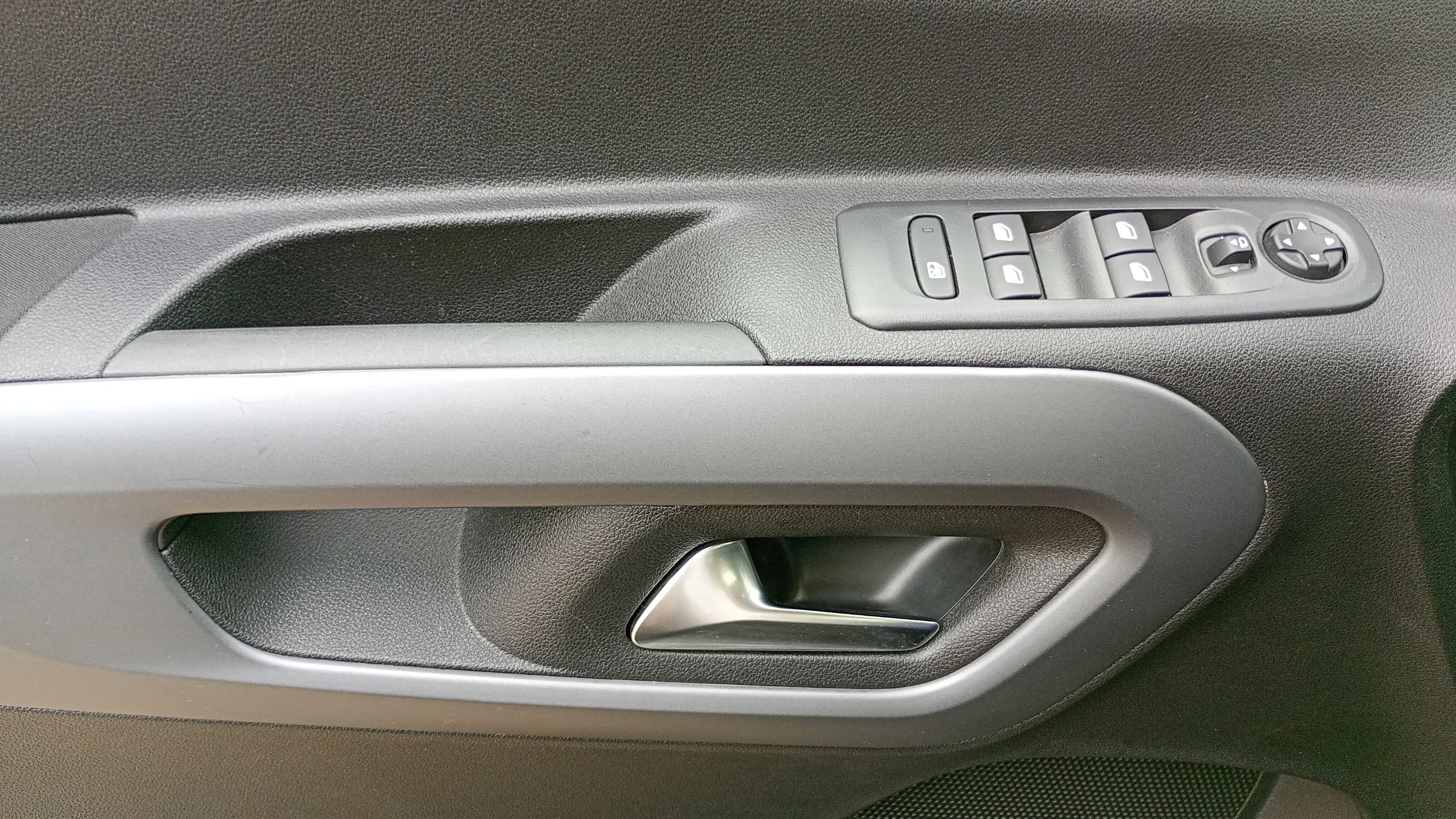 Citroën Berlingo Talla M BlueHDi 100 Plus - foto 18