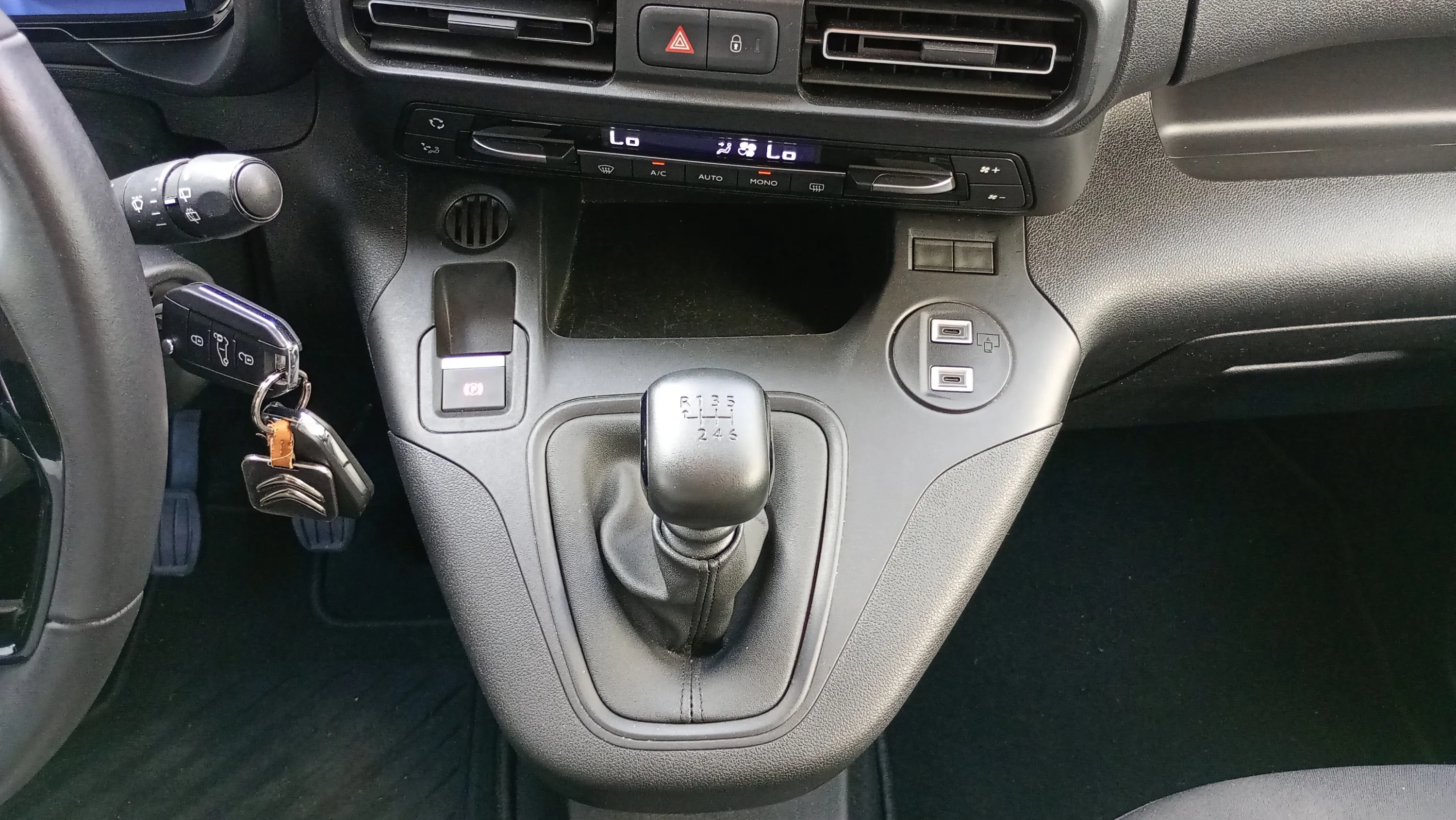 Citroën Berlingo Talla M BlueHDi 100 Plus - foto 15