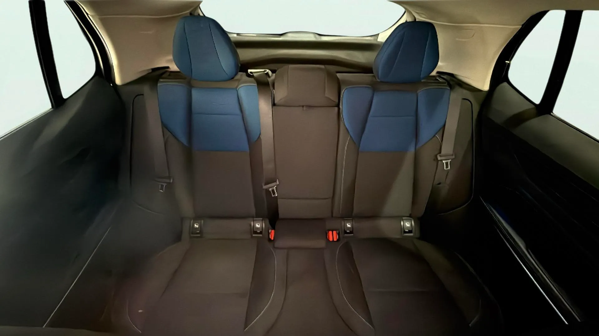 Lynk & Co 01 1.5 PHEV - foto 23