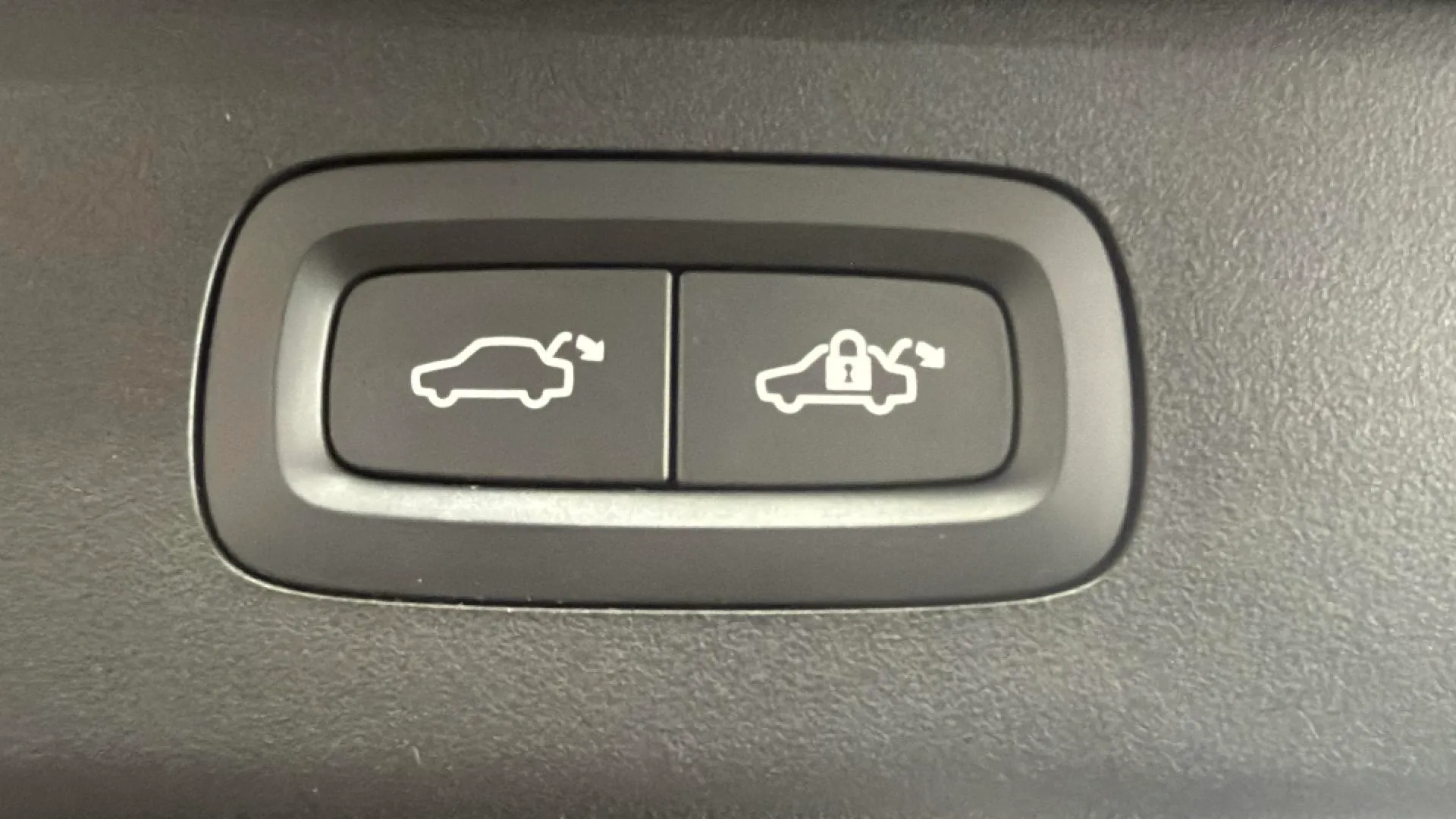 Lynk & Co 01 1.5 PHEV - foto 20