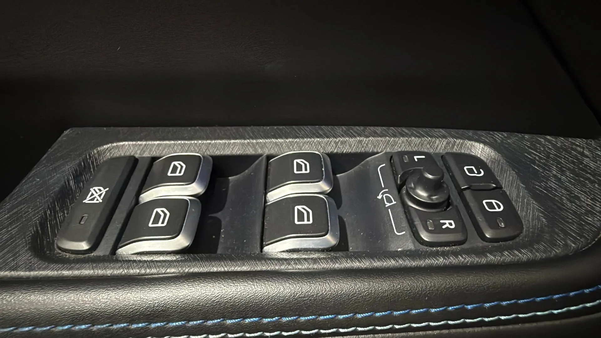 Lynk & Co 01 1.5 PHEV - foto 15