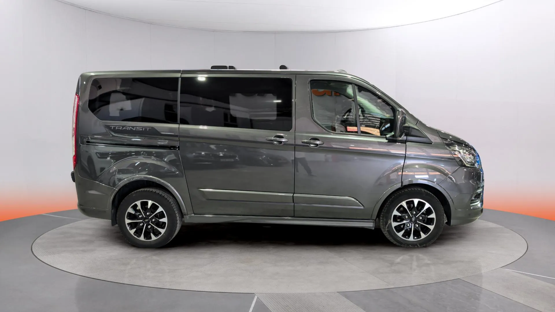 Ford Transit Custom Kombi 2.0 TDCi 320 L1 Sport - foto 6