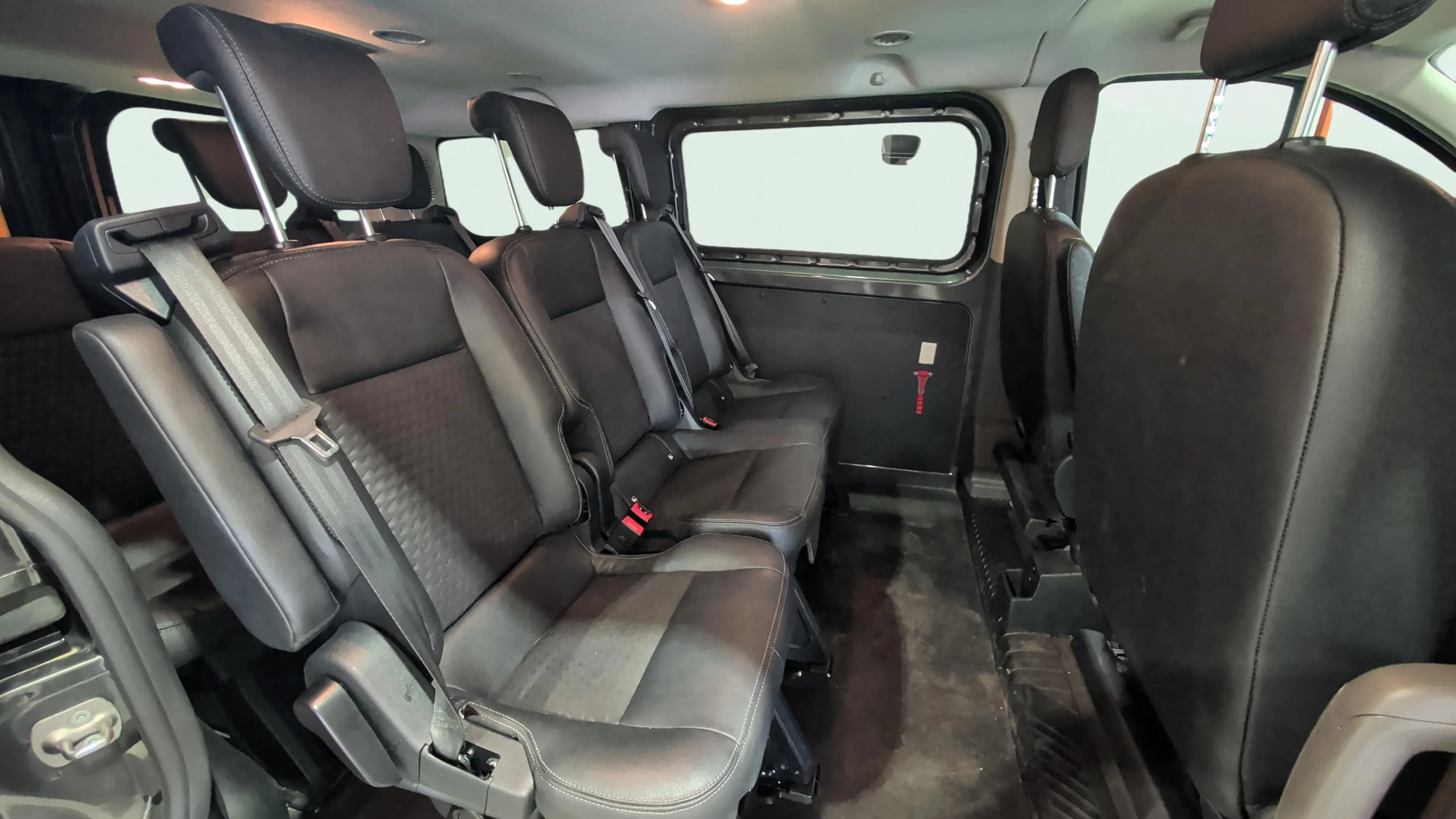 Ford Transit Custom Kombi 2.0 TDCi 320 L1 Sport - foto 21