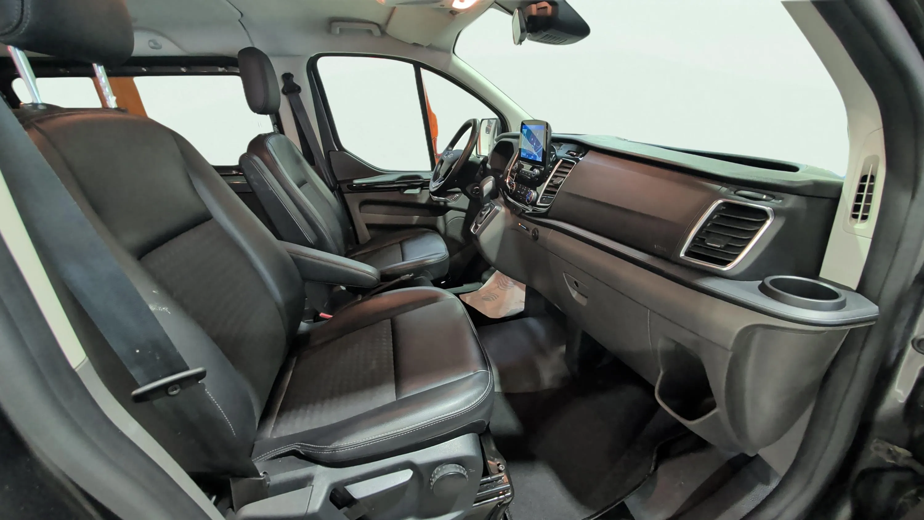 Ford Transit Custom Kombi 2.0 TDCi 320 L1 Sport - foto 19
