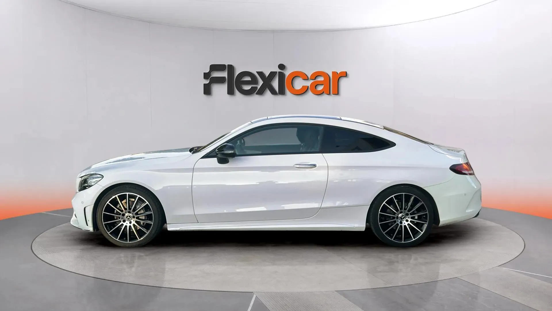 Mercedes-Benz Clase C Coupé C 200 - foto 5