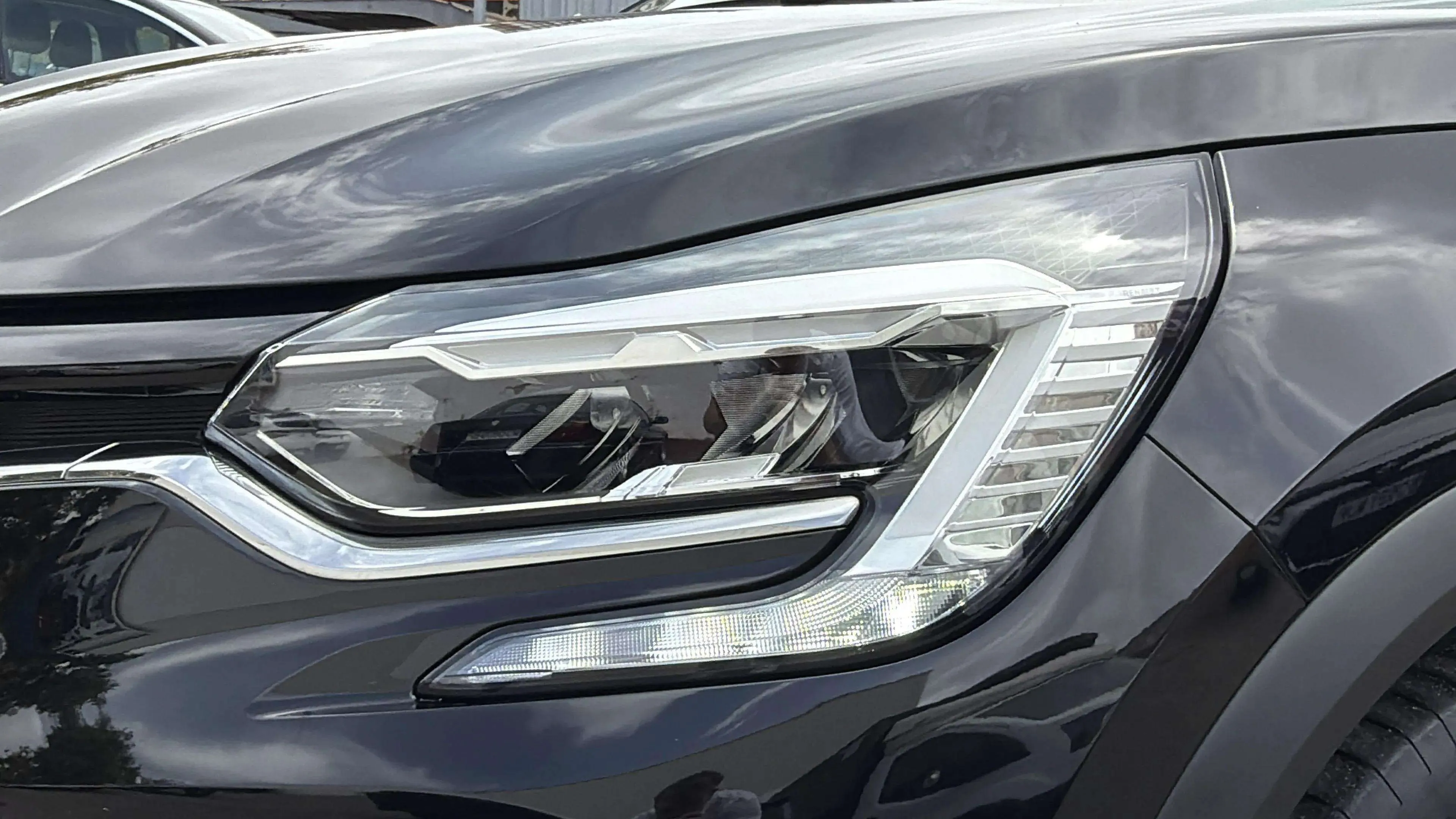 Renault Captur evolution E-Tech PHEV - foto 11