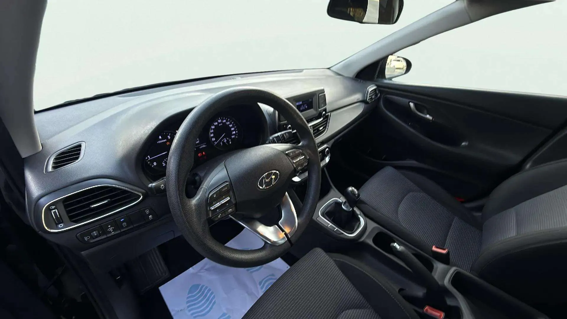 Hyundai i30 1.5 DPI Essence - foto 13