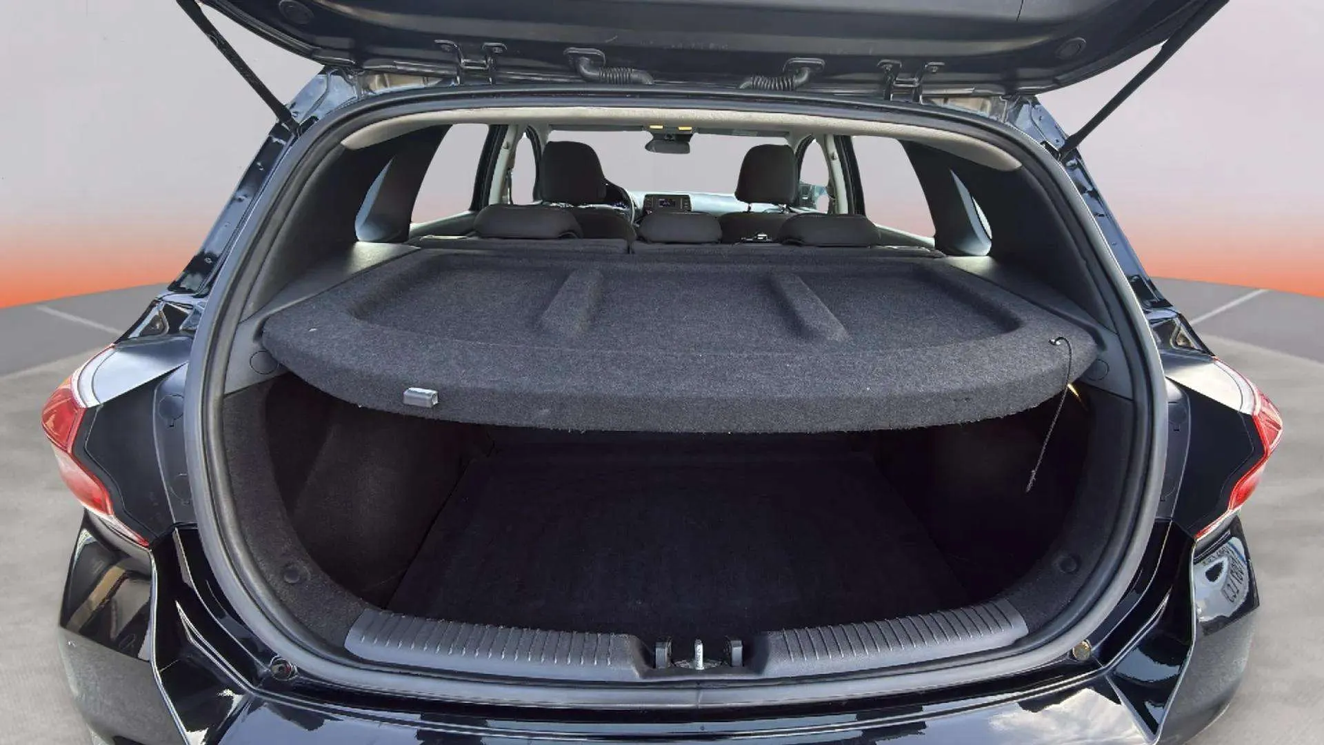 Hyundai i30 1.5 DPI Essence - foto 9