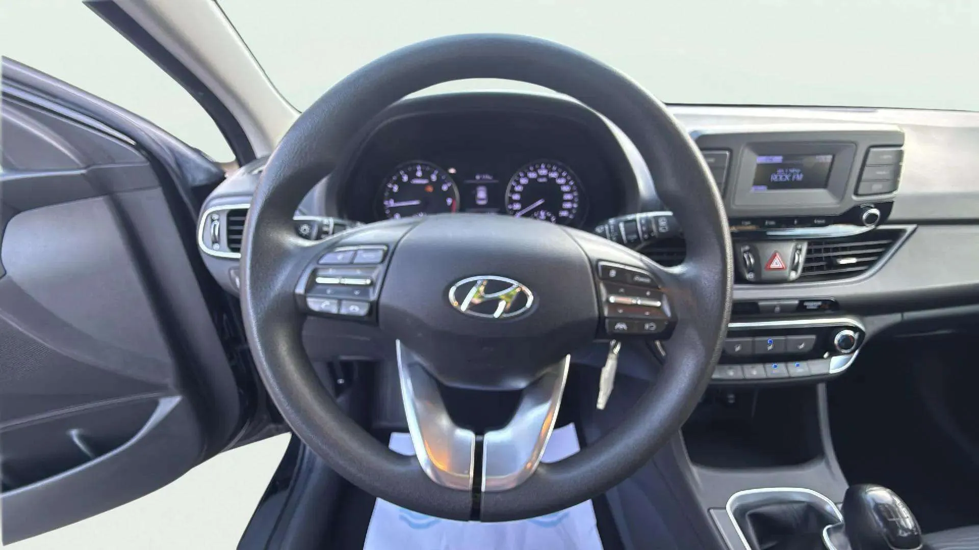 Hyundai i30 1.5 DPI Essence - foto 14