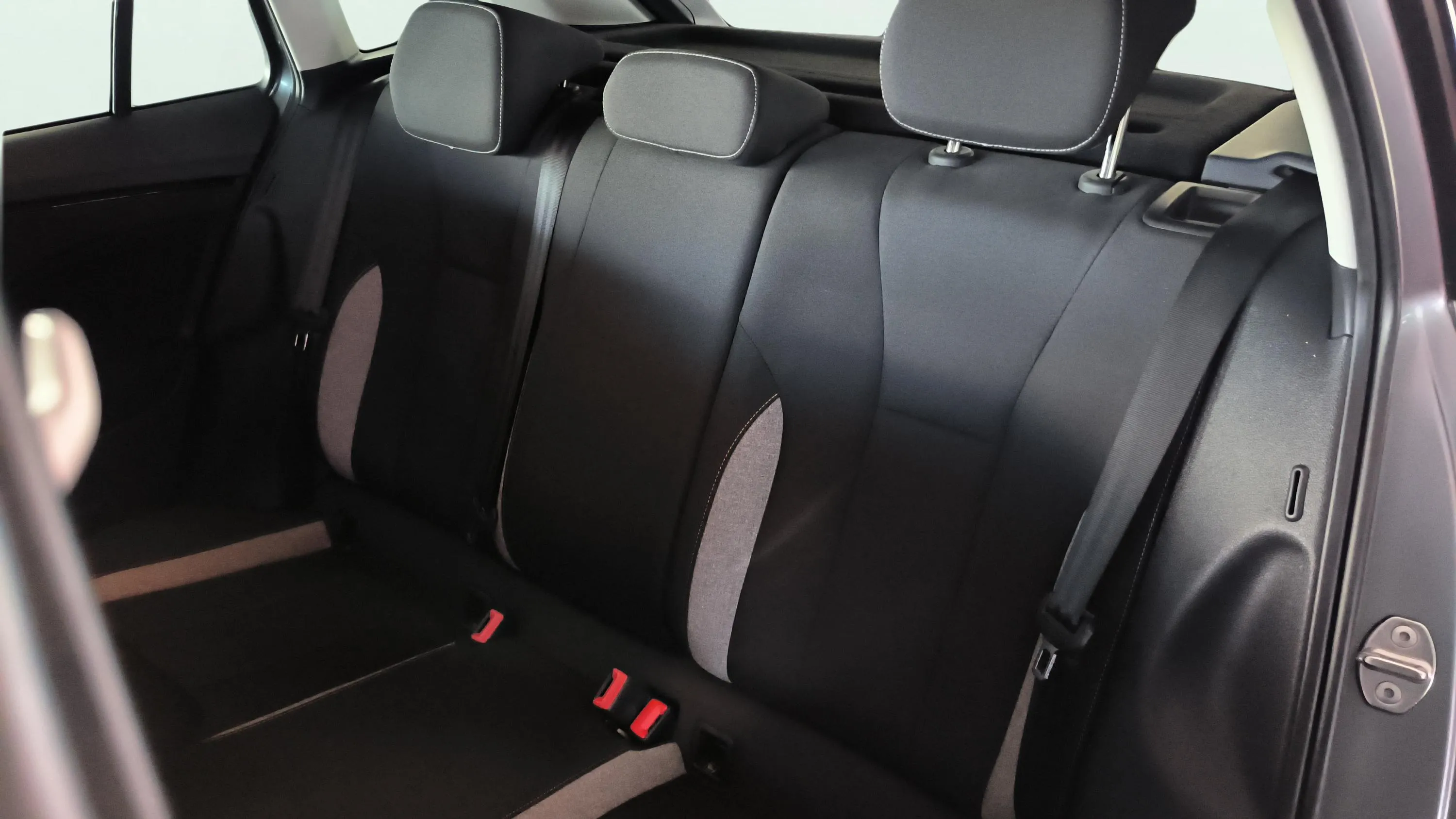 Škoda Scala 1.0 TSI Selection - foto 26