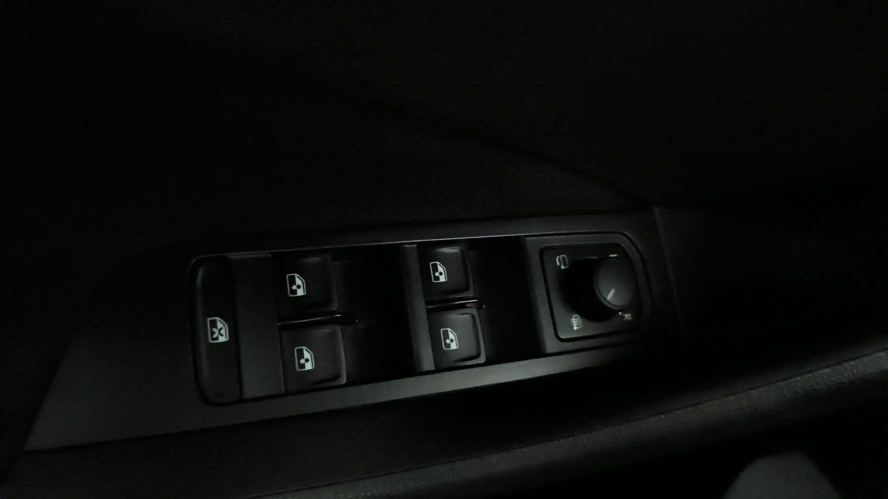 Škoda Scala 1.0 TSI Selection - foto 25