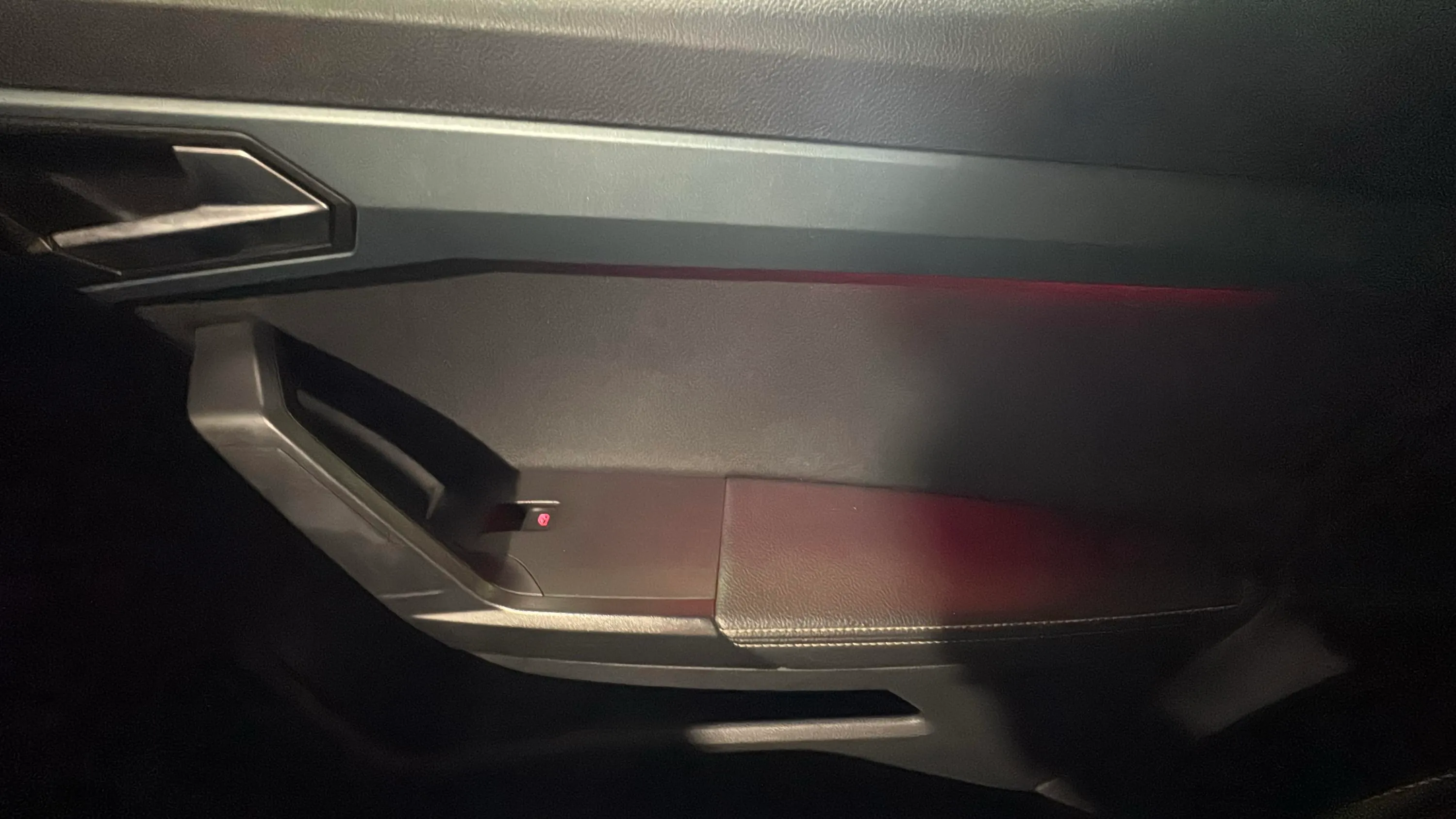 SEAT Arona 1.5 TSI DSG Special Edition - foto 25