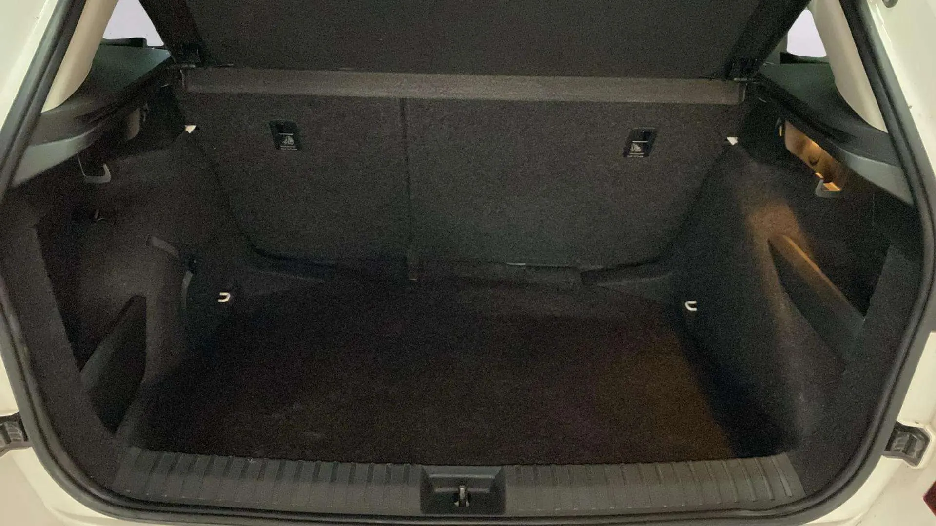 Škoda Kamiq 1.0 TSI Selection - foto 27