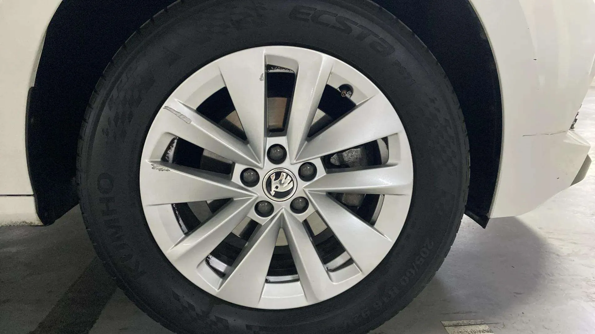 Škoda Kamiq 1.0 TSI Selection - foto 29