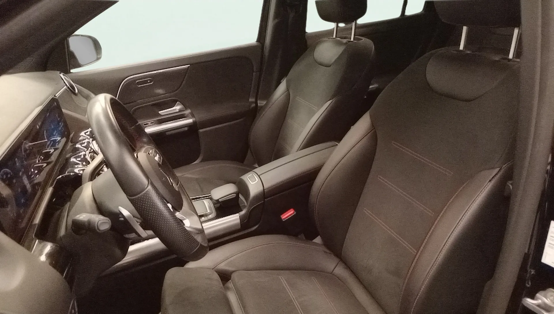 Mercedes-Benz GLA 200 D 4MATIC - foto 10