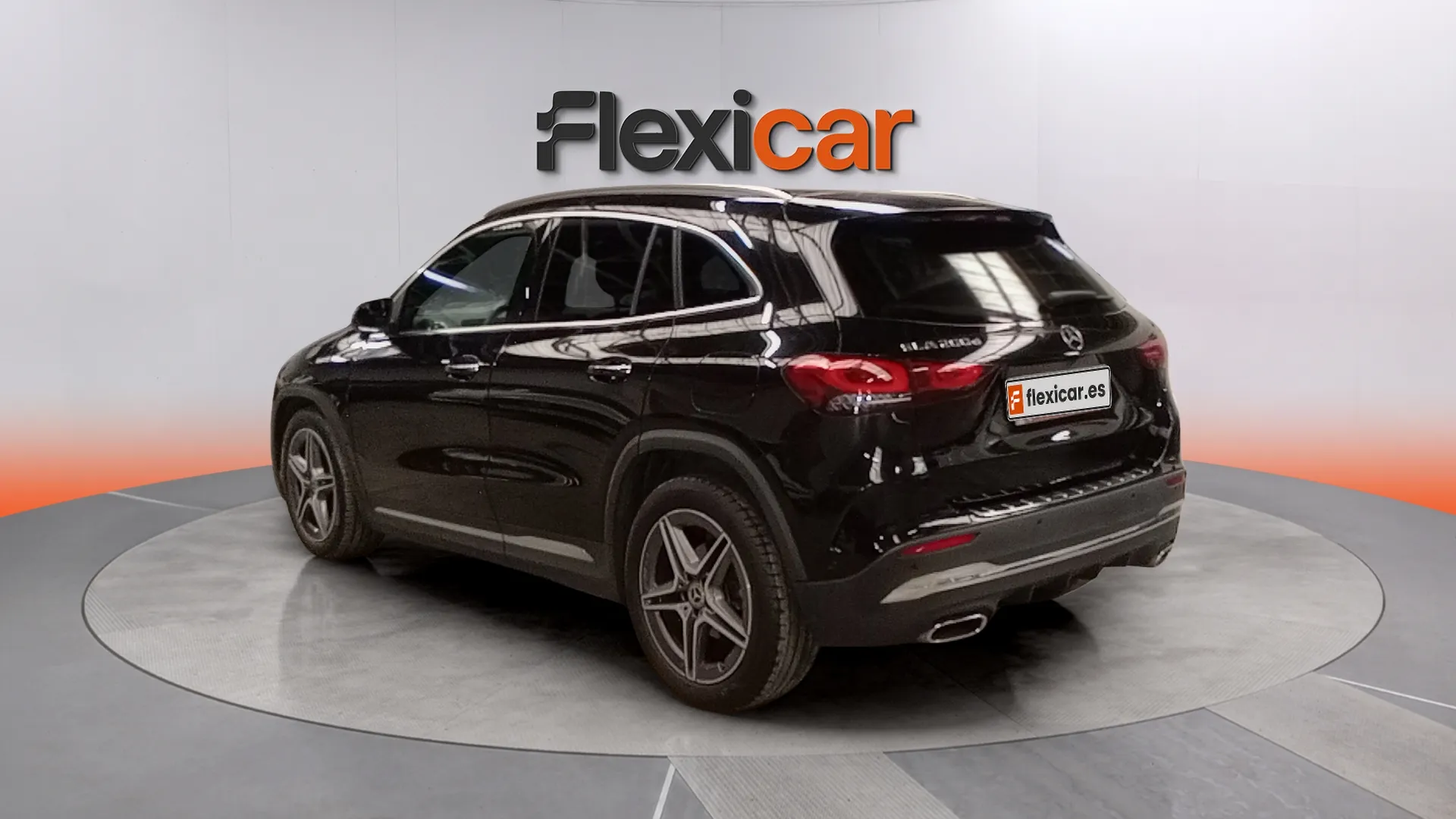 Mercedes-Benz GLA 200 D 4MATIC - foto 5