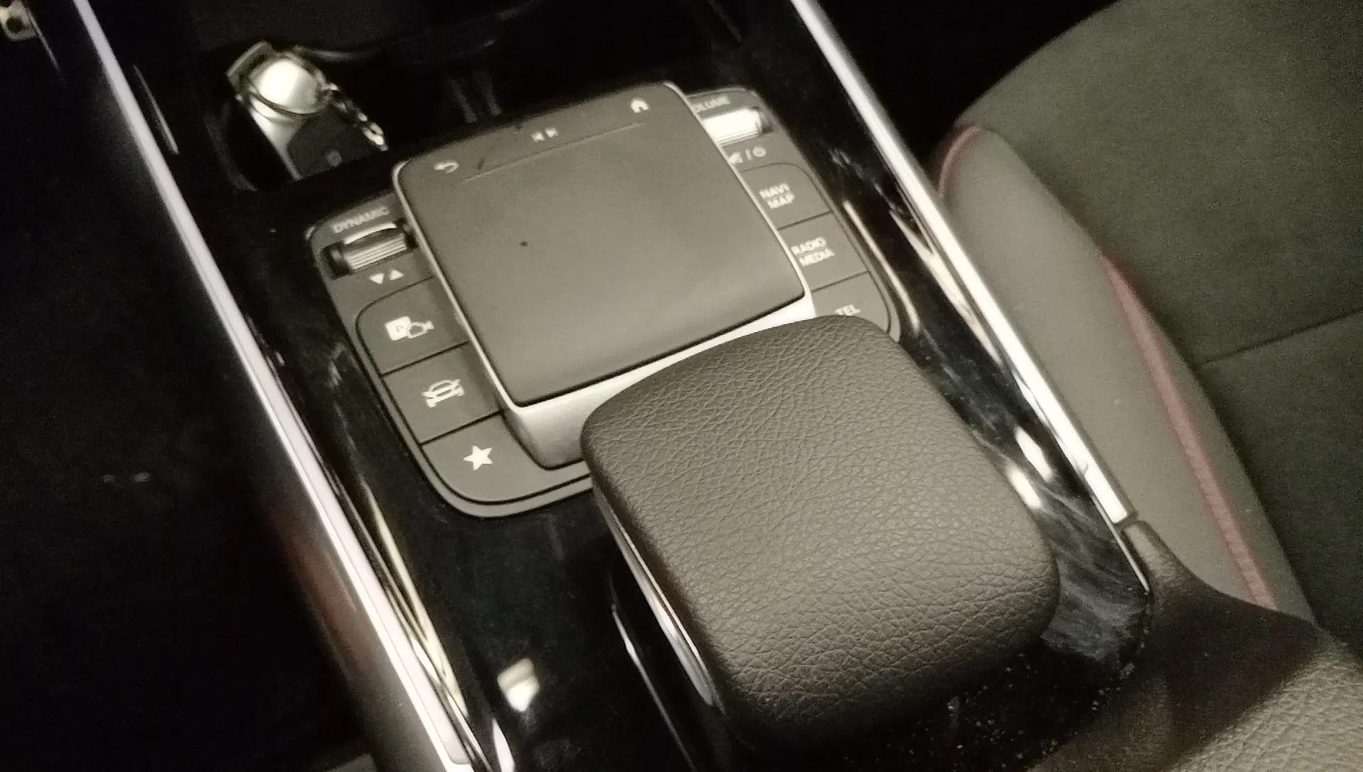 Mercedes-Benz GLA 200 D 4MATIC - foto 20