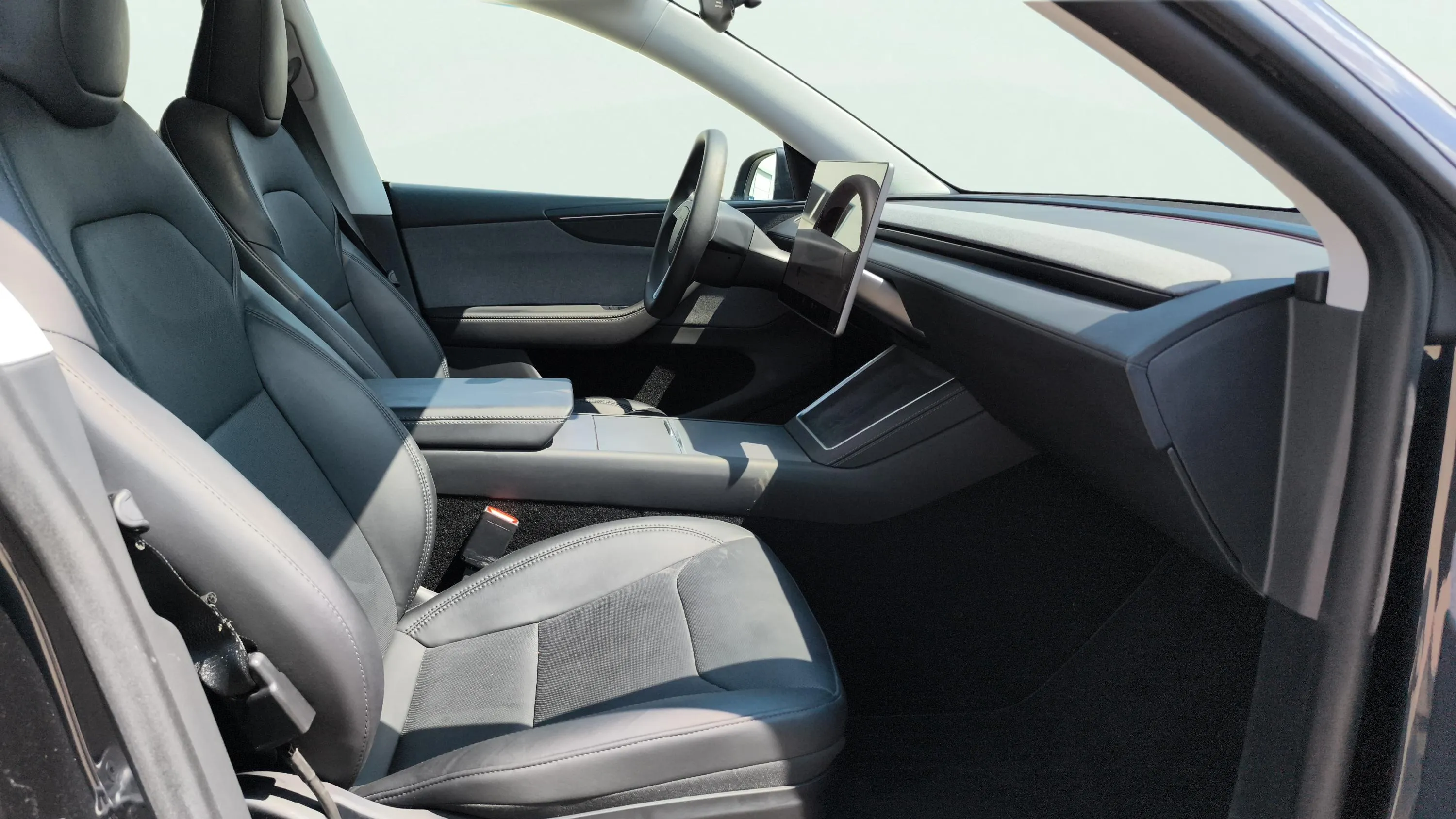 Tesla Model Y Gran autonomía con tracción trasera - foto 13