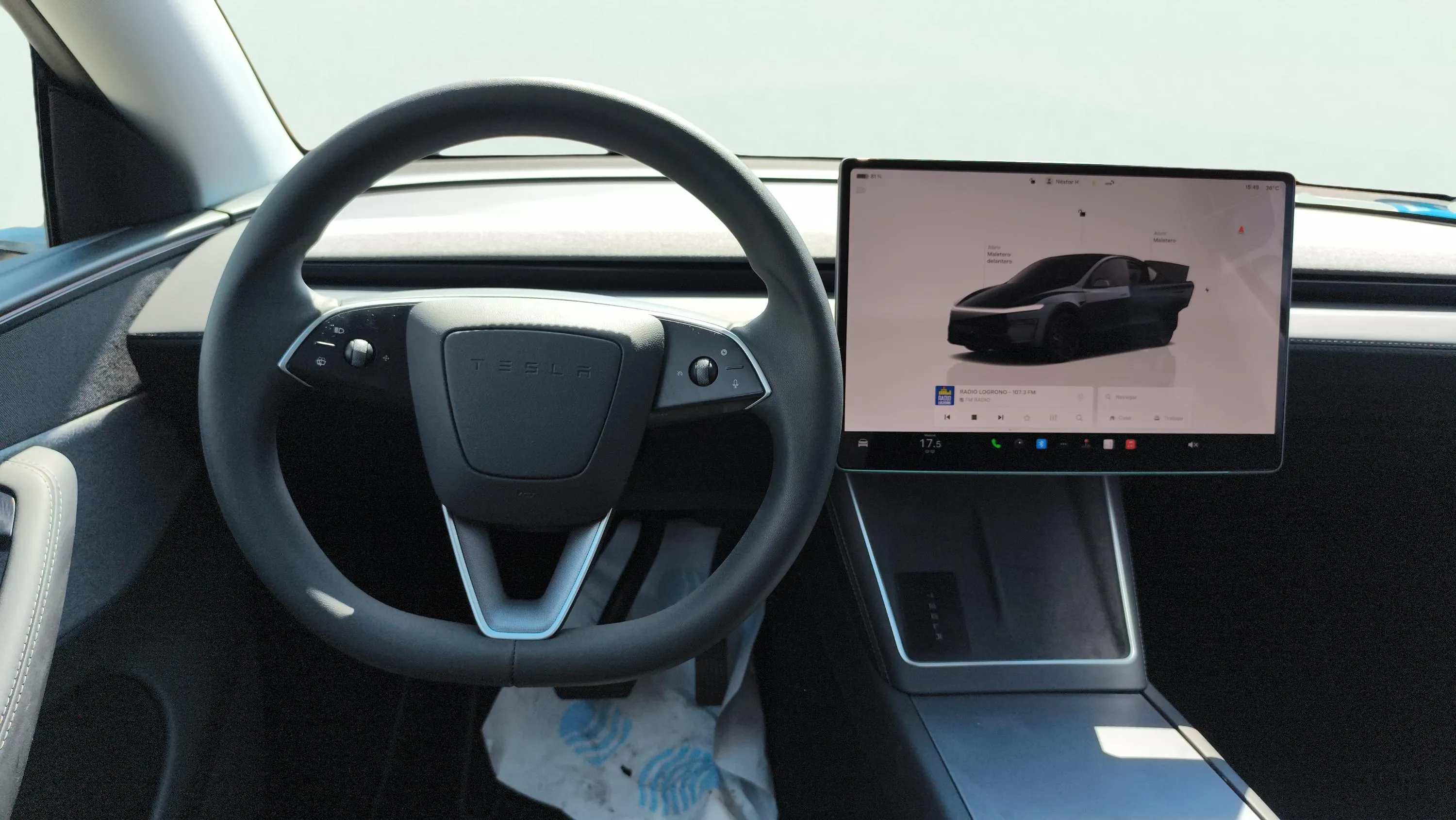 Tesla Model Y Gran autonomía con tracción trasera - foto 11