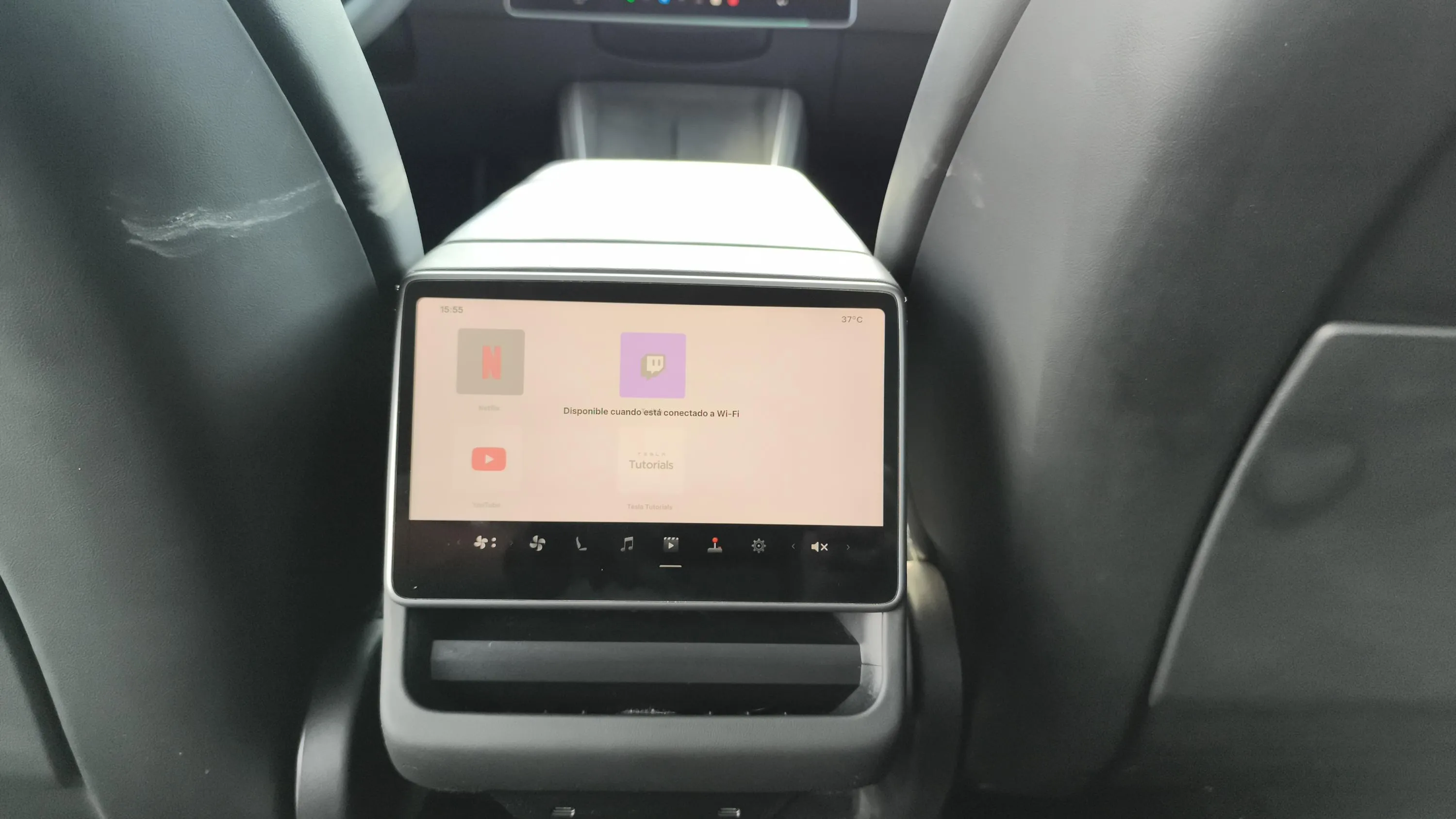 Tesla Model Y Gran autonomía con tracción trasera - foto 20