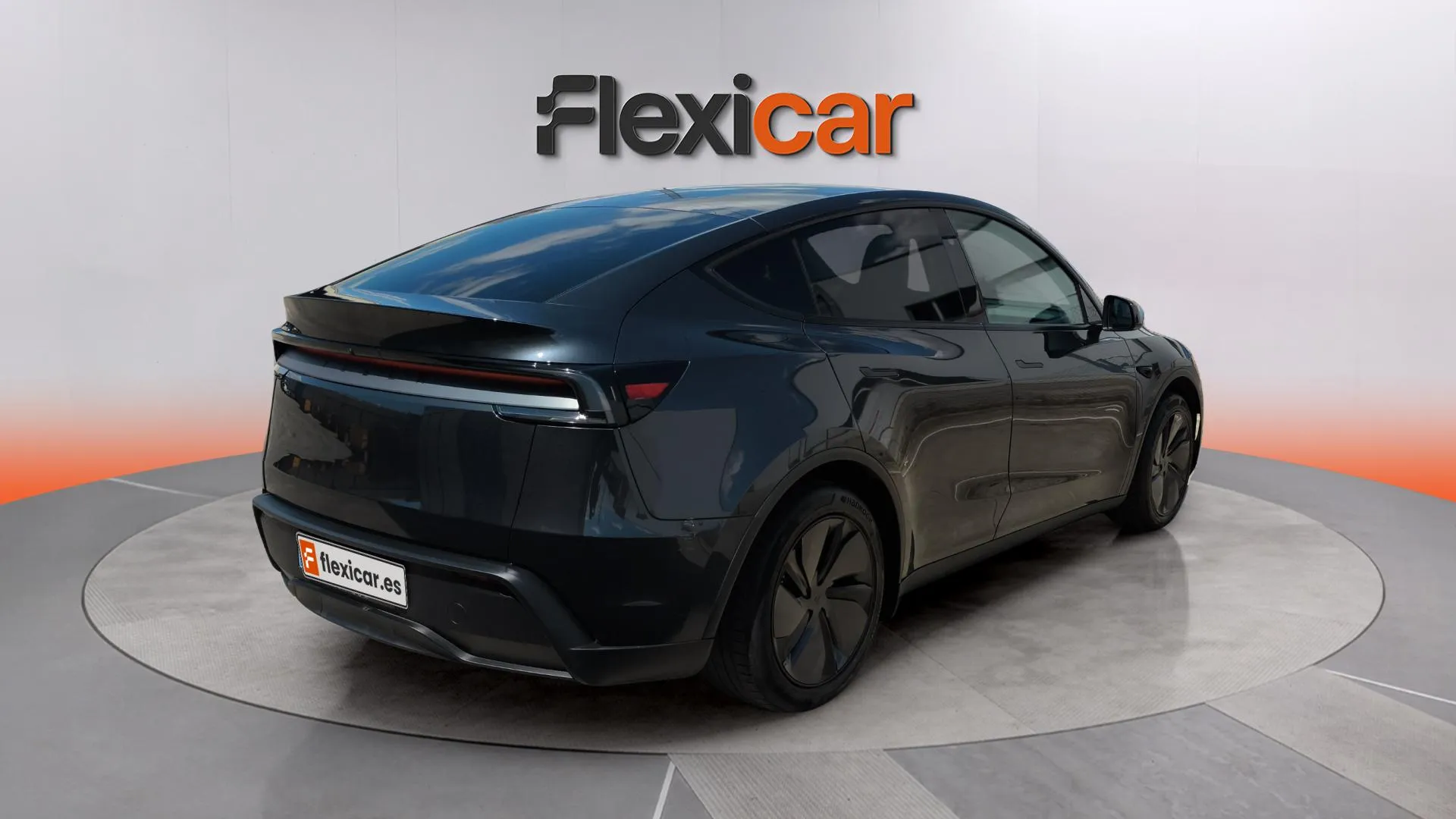 Tesla Model Y Gran autonomía con tracción trasera - foto 4