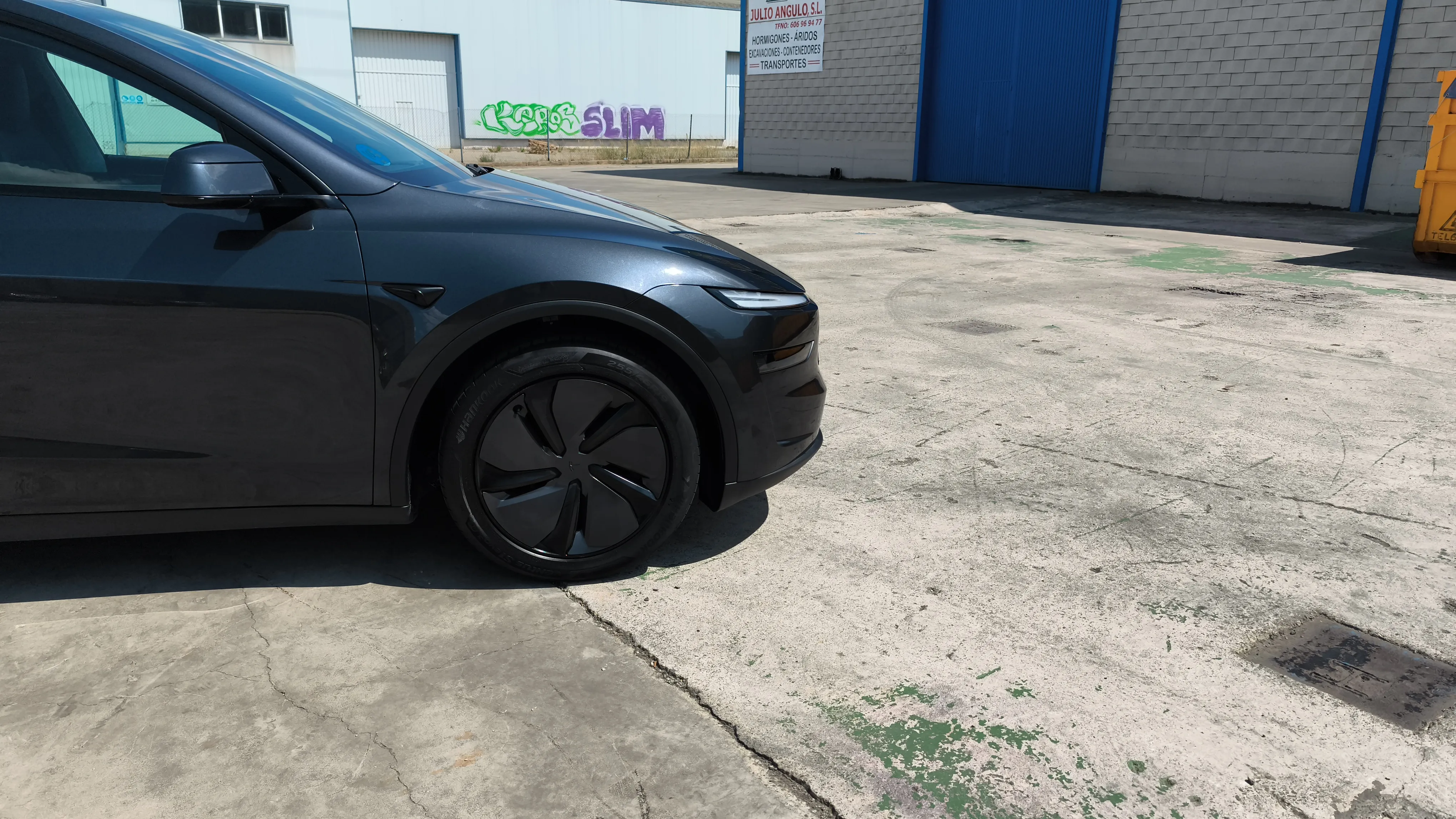 Tesla Model Y Gran autonomía con tracción trasera - foto 23